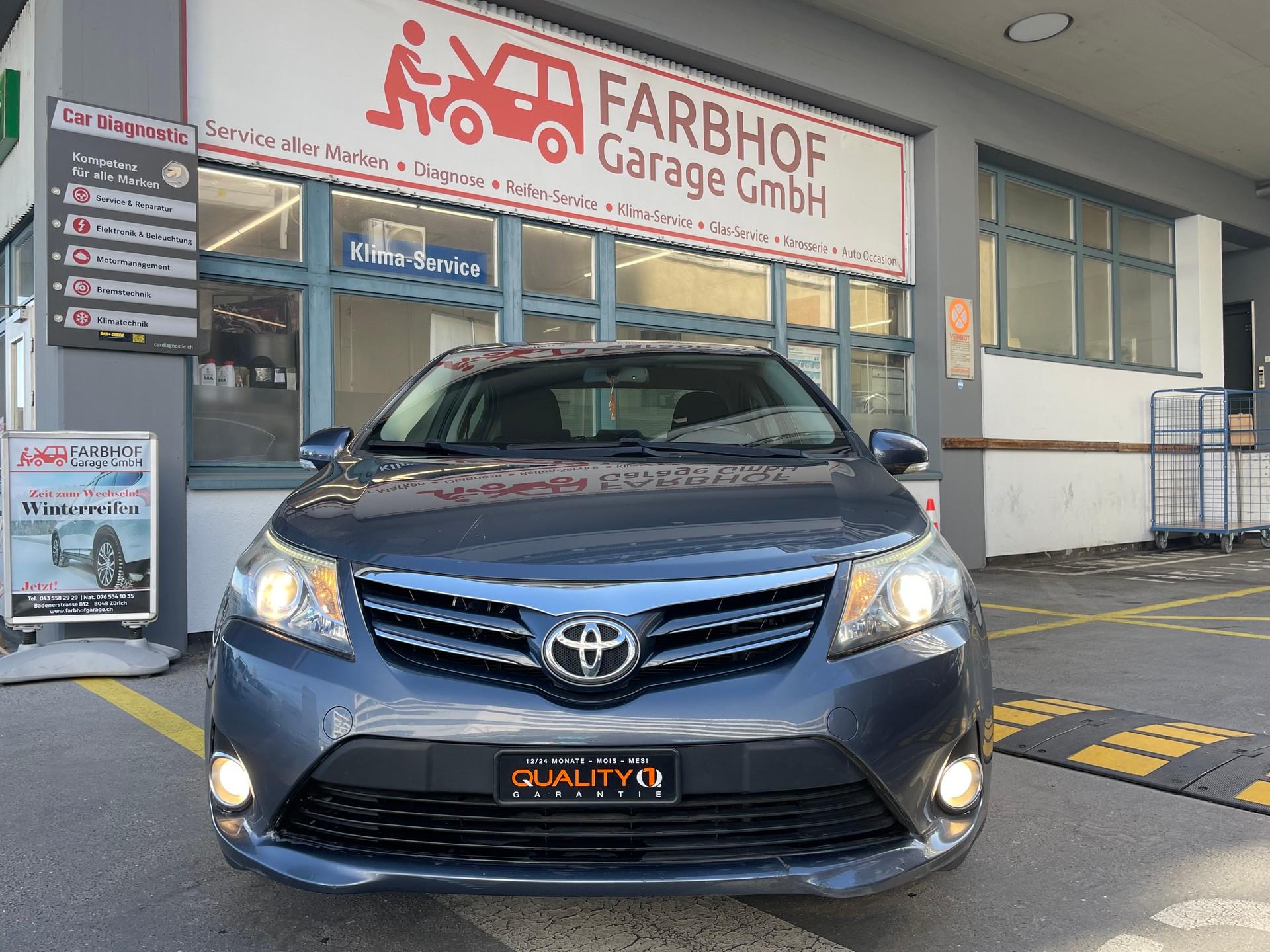 TOYOTA AVENSIS-image-1