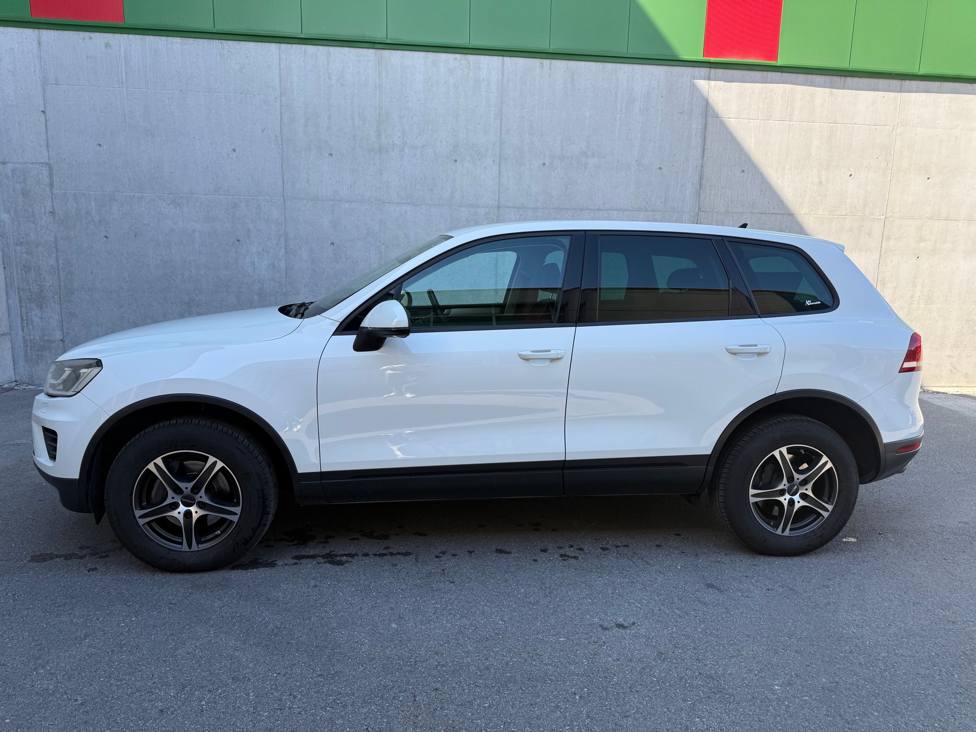 VW Touareg 3.0 TDI BlueMotion Technology Tiptronic-image-7