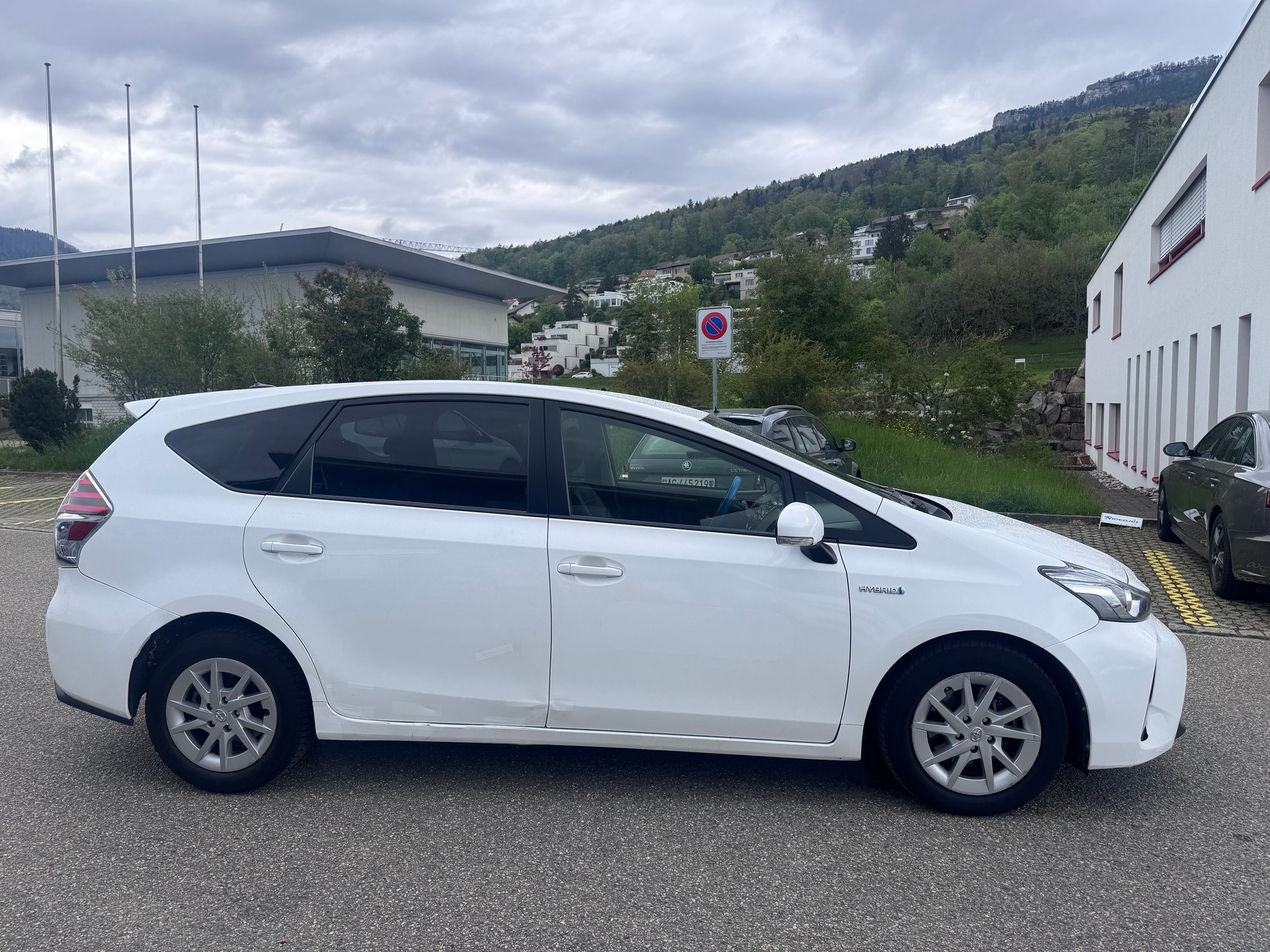 TOYOTA Prius+ 1.8 VVT-i HSD Comfort-image-5