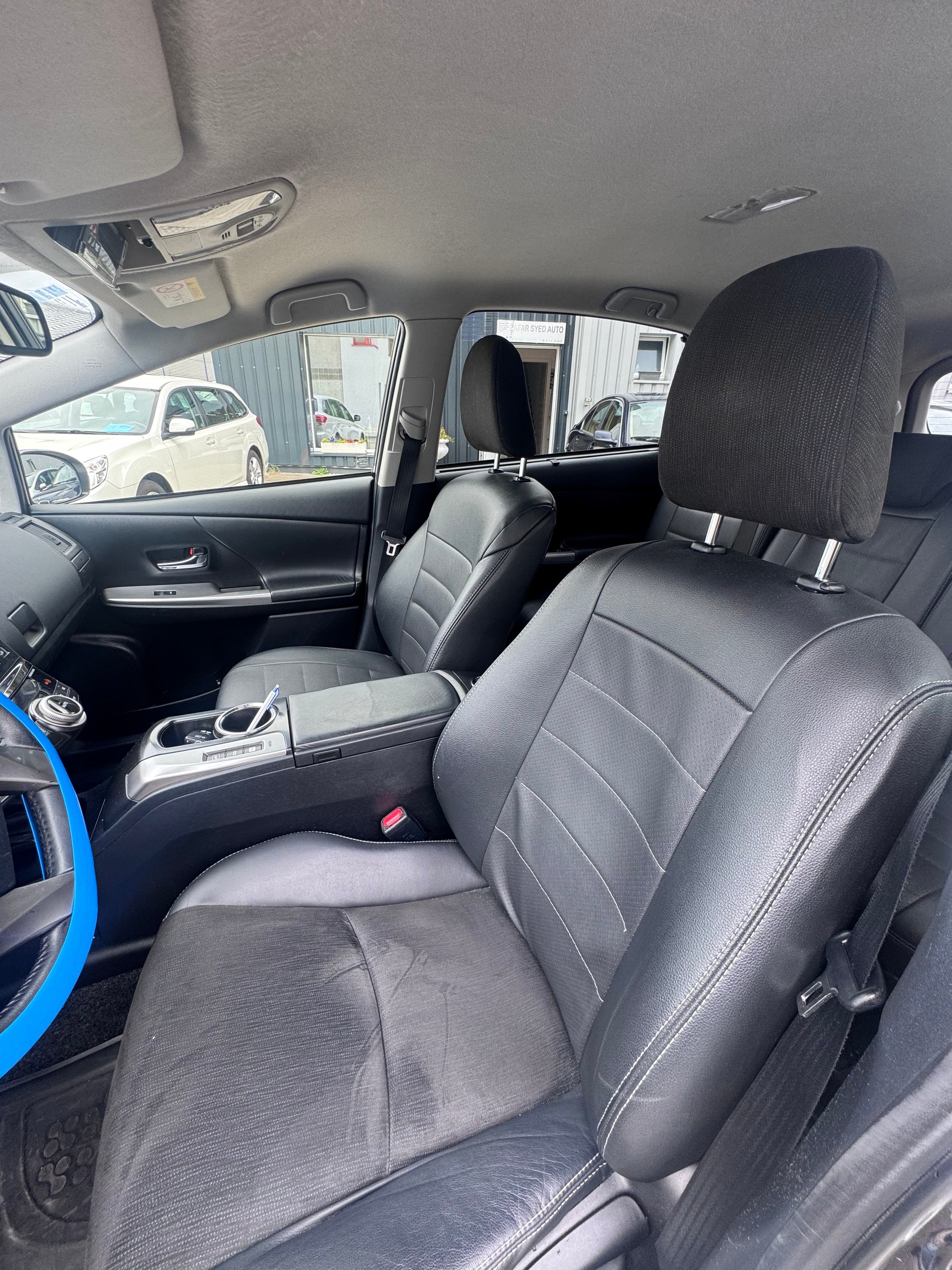 TOYOTA Prius+ 1.8 VVT-i HSD Comfort-image-8