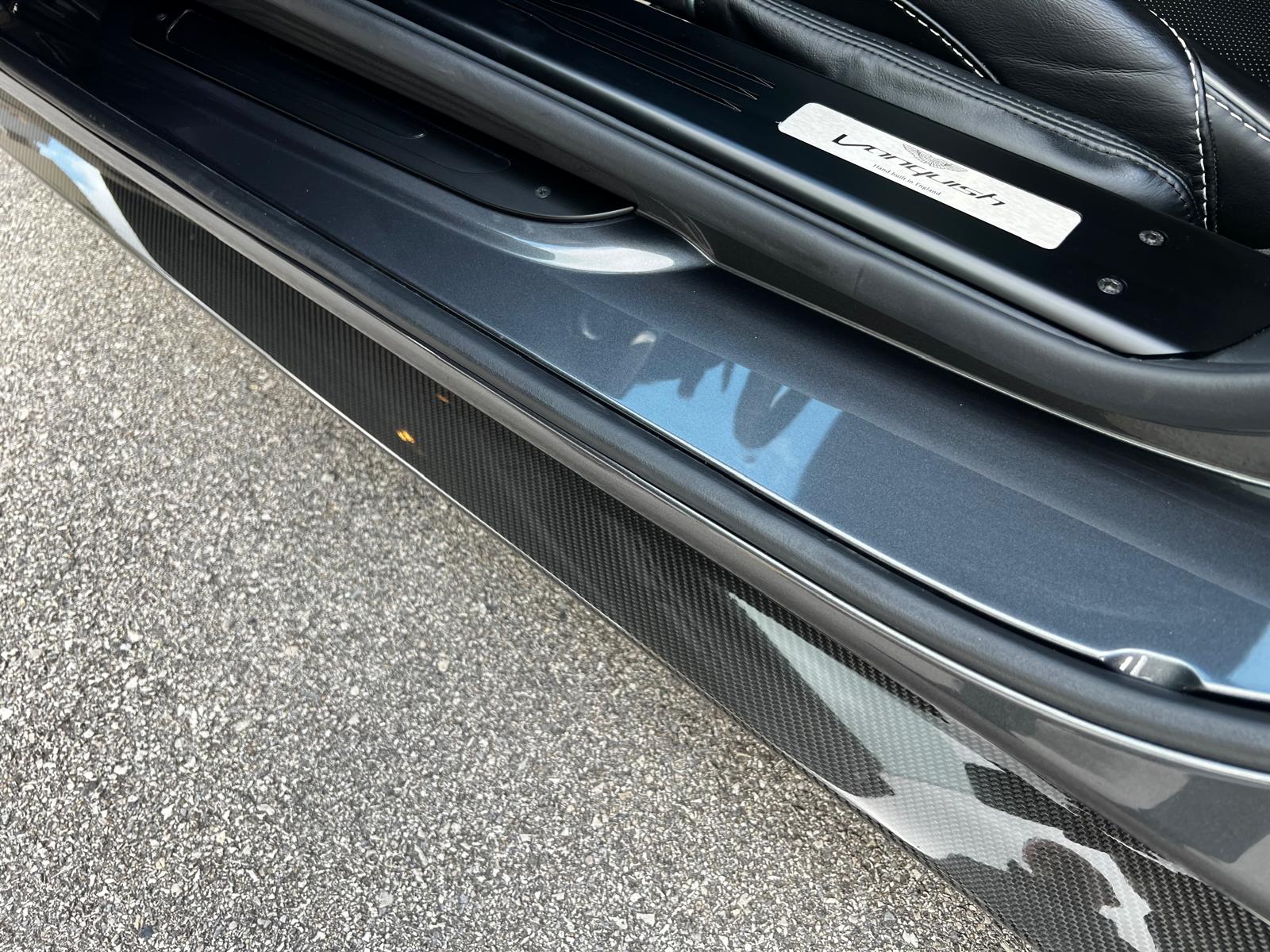 ASTON MARTIN Vanquish V12 5.9-48 Carbon Black Touchtronic 3-image-10