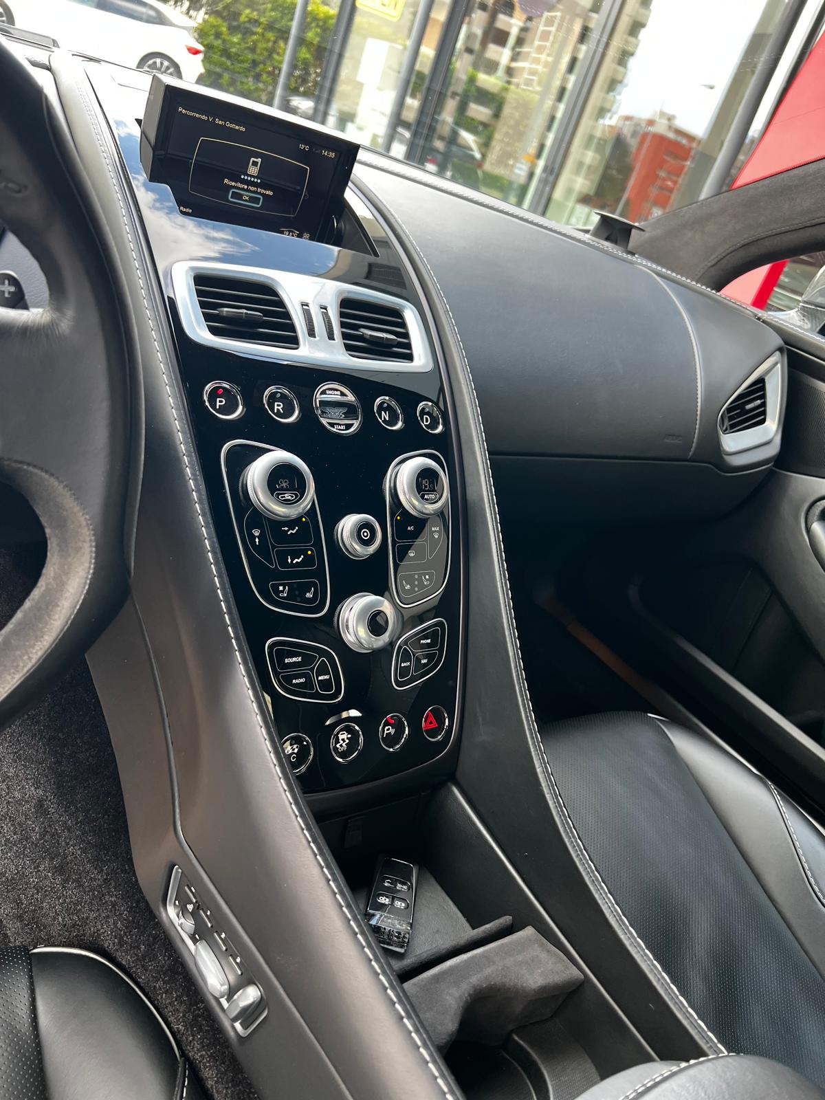ASTON MARTIN Vanquish V12 5.9-48 Carbon Black Touchtronic 3-image-6