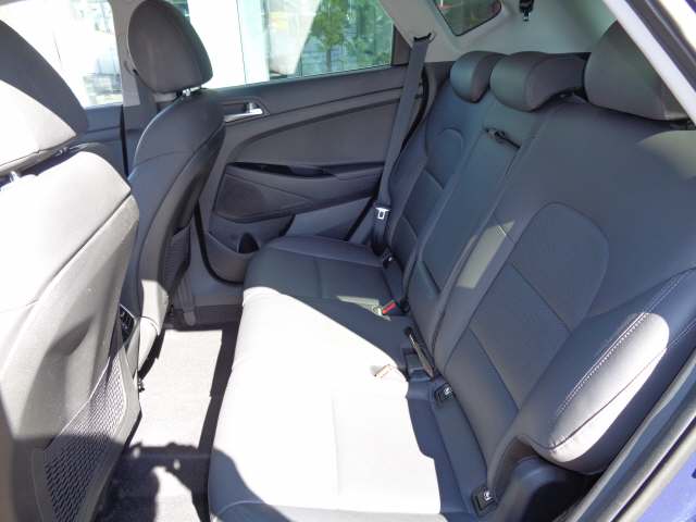 HYUNDAI Tucson 1.6 T-GDi Amplia 4WD-image-5
