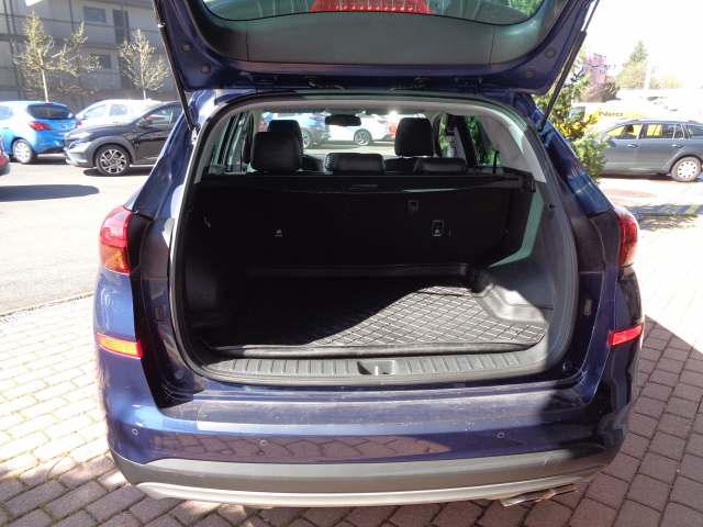 HYUNDAI Tucson 1.6 T-GDi Amplia 4WD-image-8
