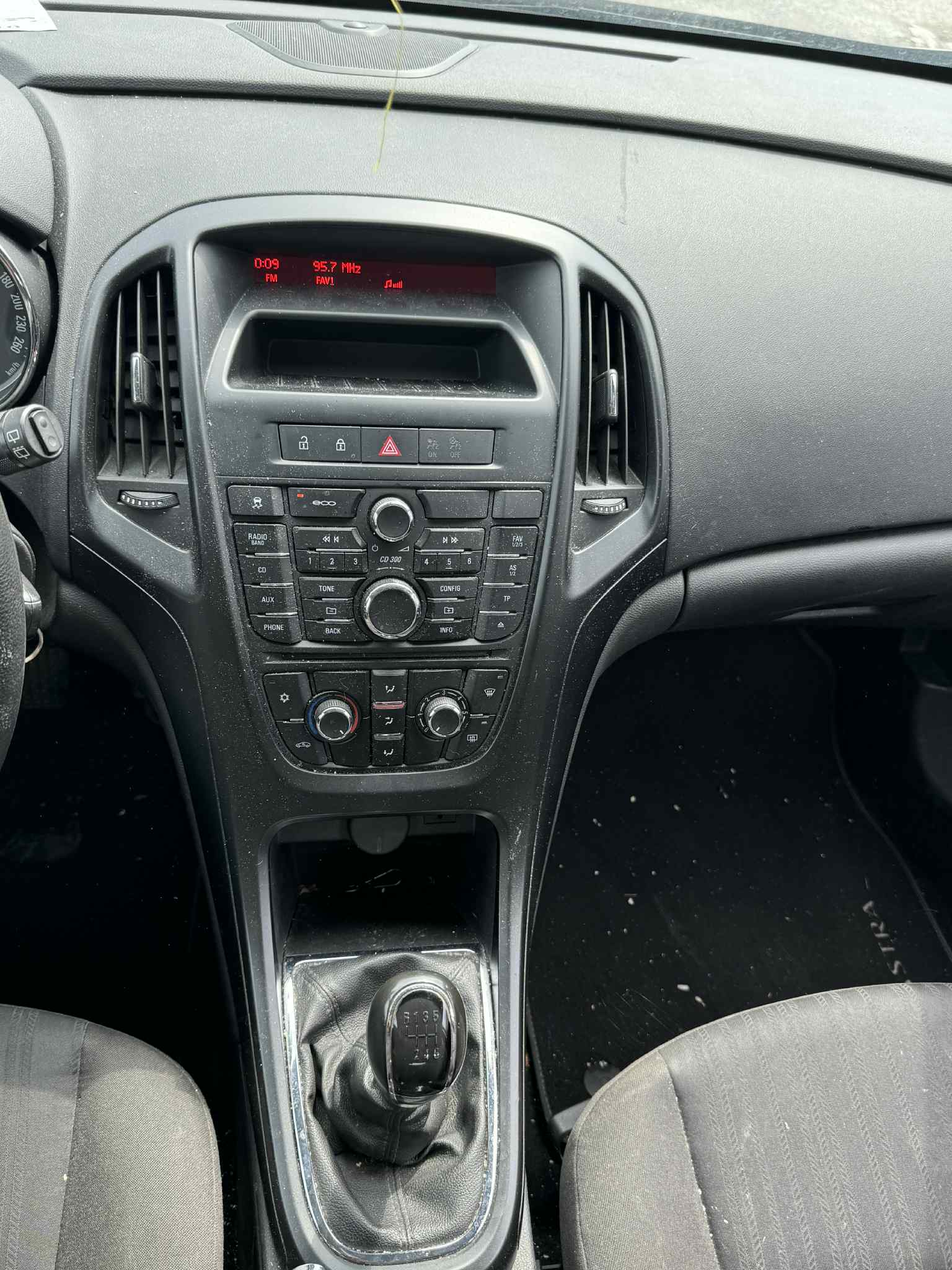 OPEL Astra SportsTourer 1.4i 16V Turbo Sport-image-11