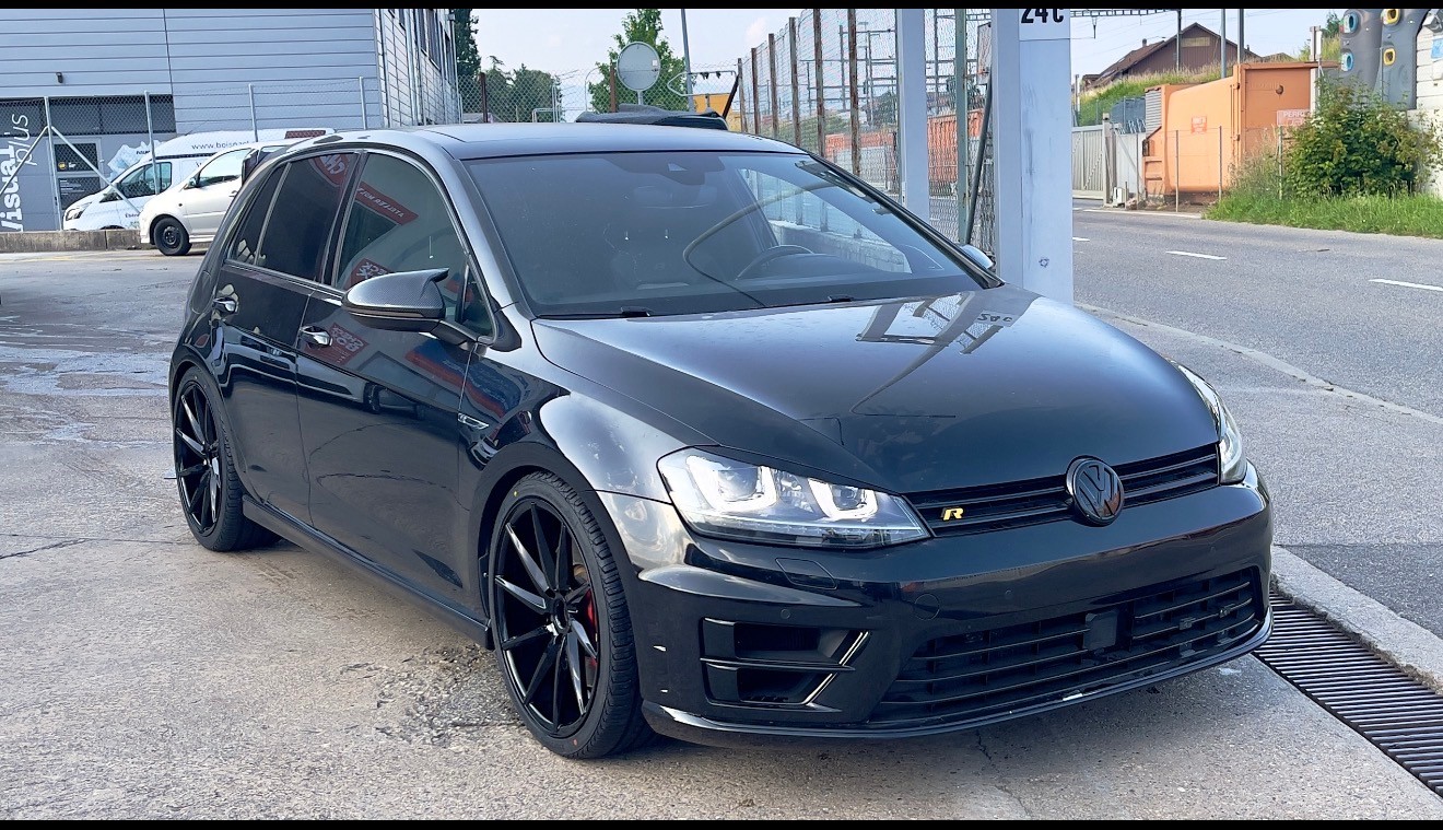 VW Golf 2.0 TSI R 4Motion DSG-image-1