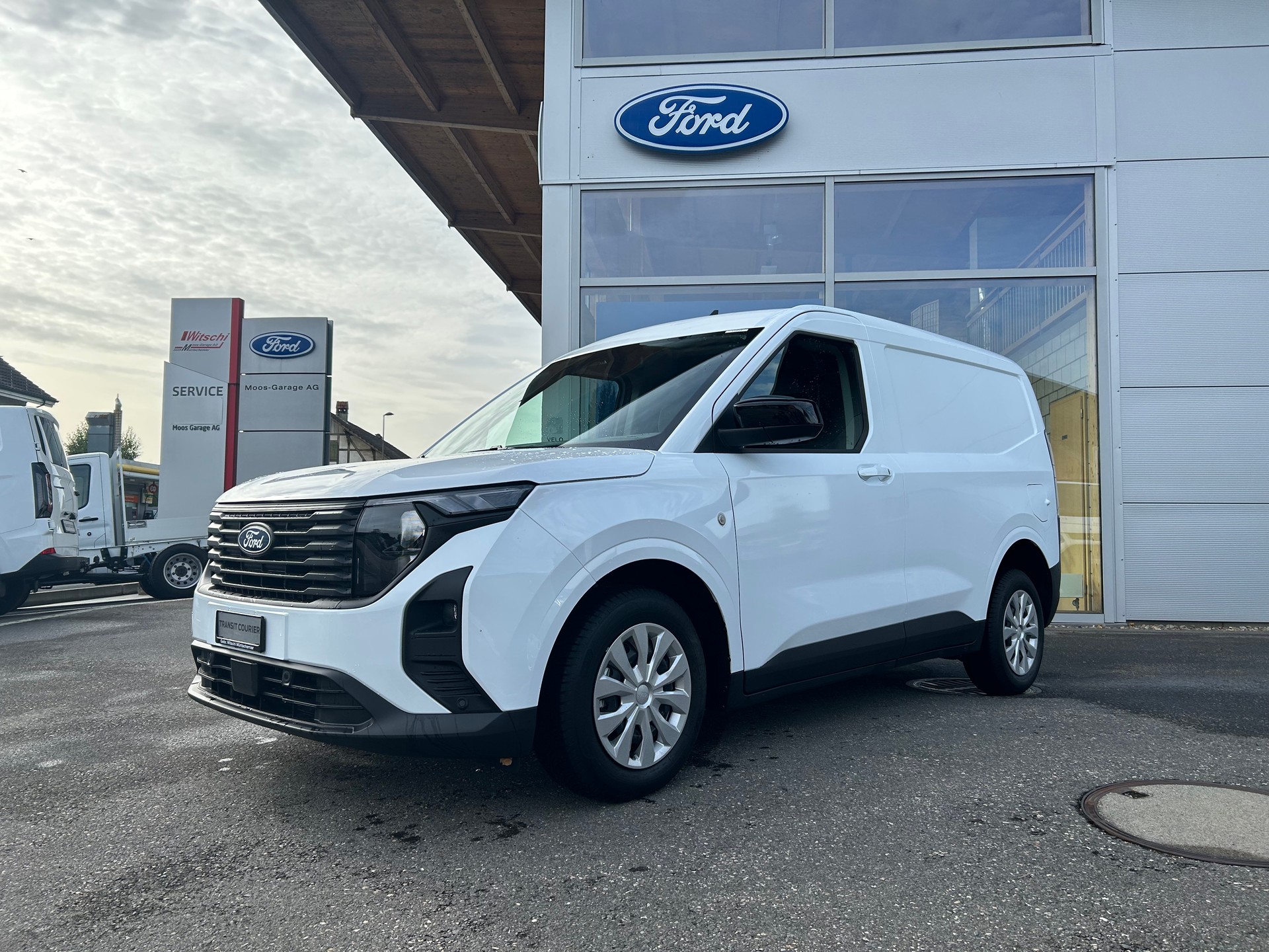 FORD Transit Courier Van 1.0 EcoBoost Trend