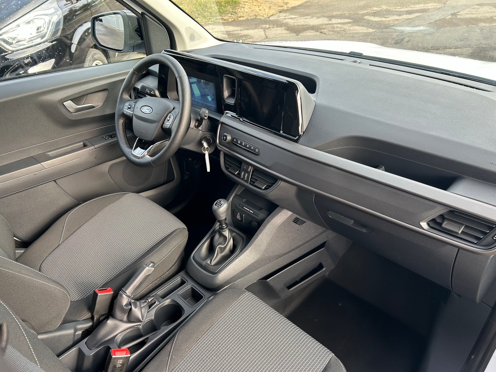 FORD Transit Courier Van 1.0 EcoBoost Trend-image-4