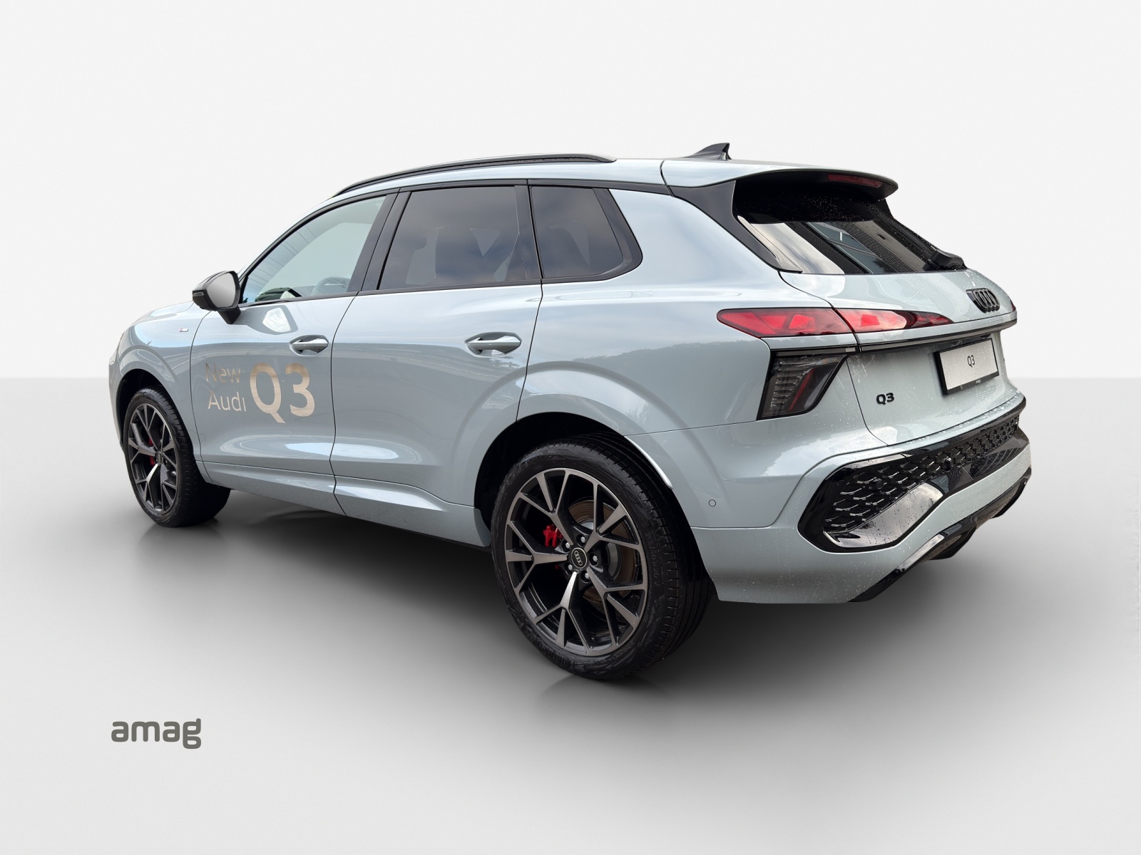 AUDI Q3 SUV TFSI quattro 195 kW S tronic-image-2