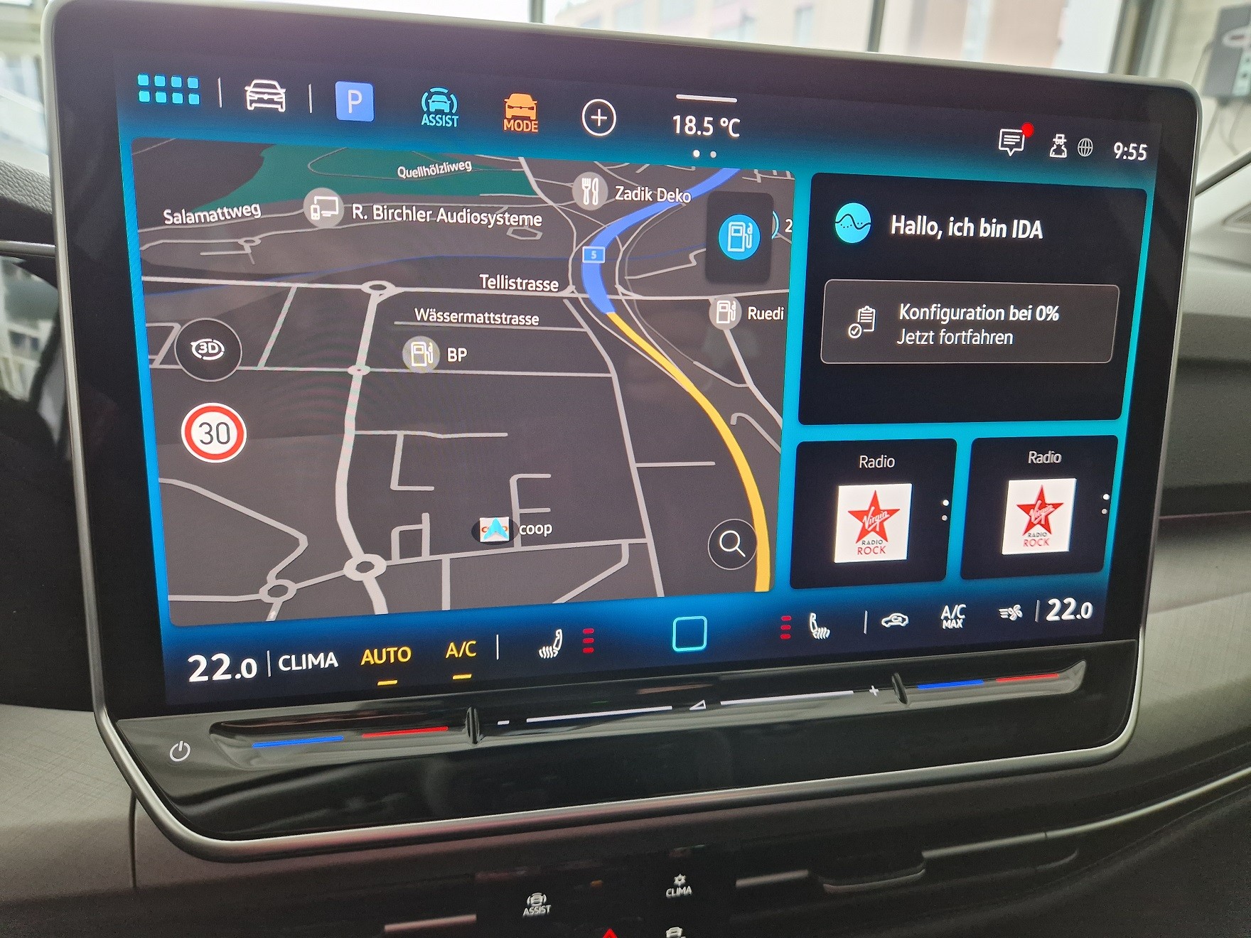 VW Golf Variant 1.5 eTSI mHEV Life DSG-image-7