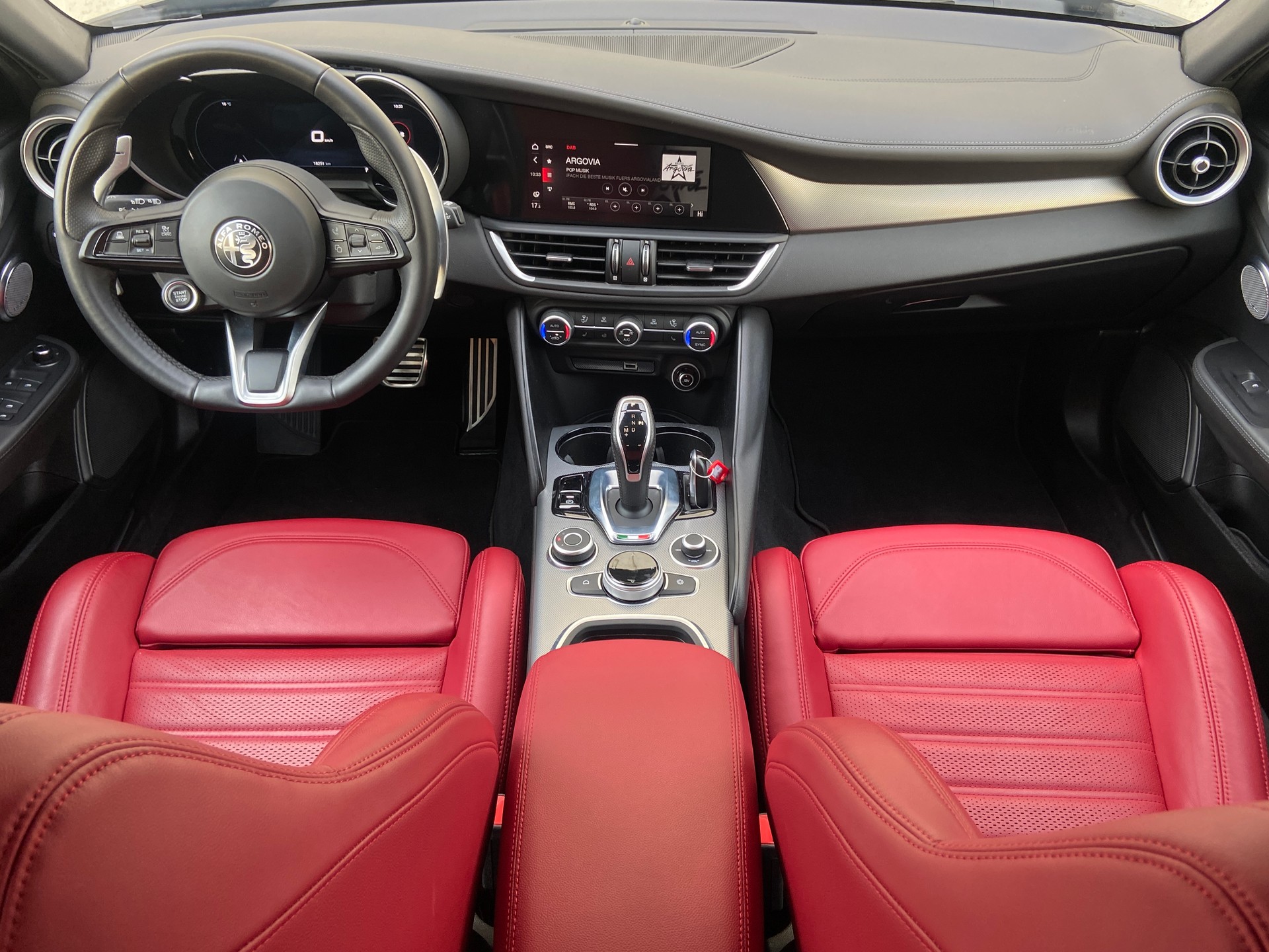 ALFA ROMEO Giulia 2.0 Veloce Pack Premium Q4 AT8-image-4
