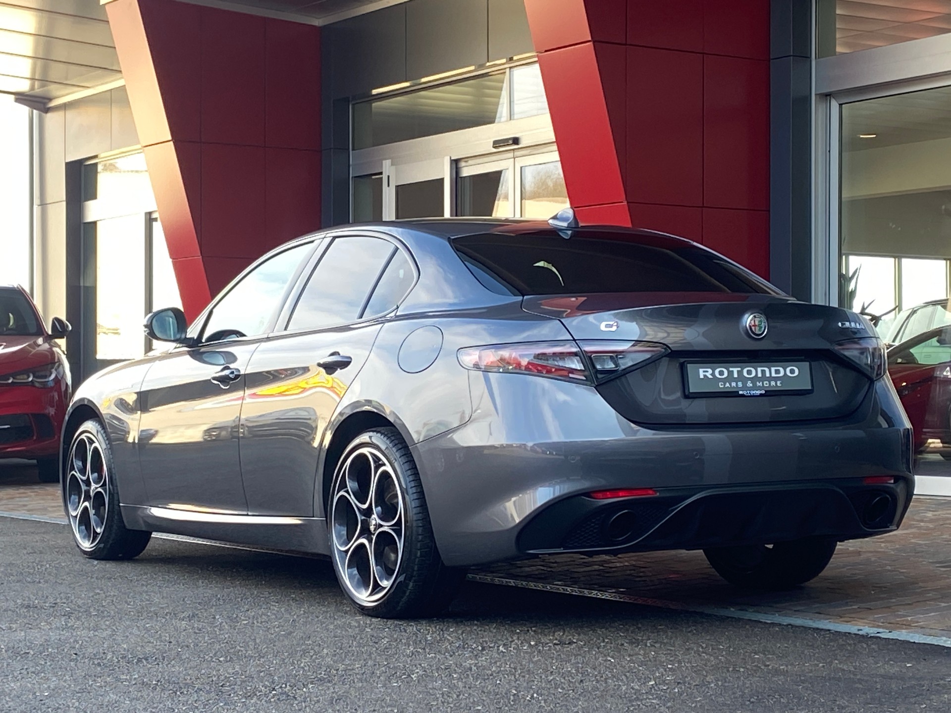 ALFA ROMEO Giulia 2.0 Veloce Pack Premium Q4 AT8-image-16
