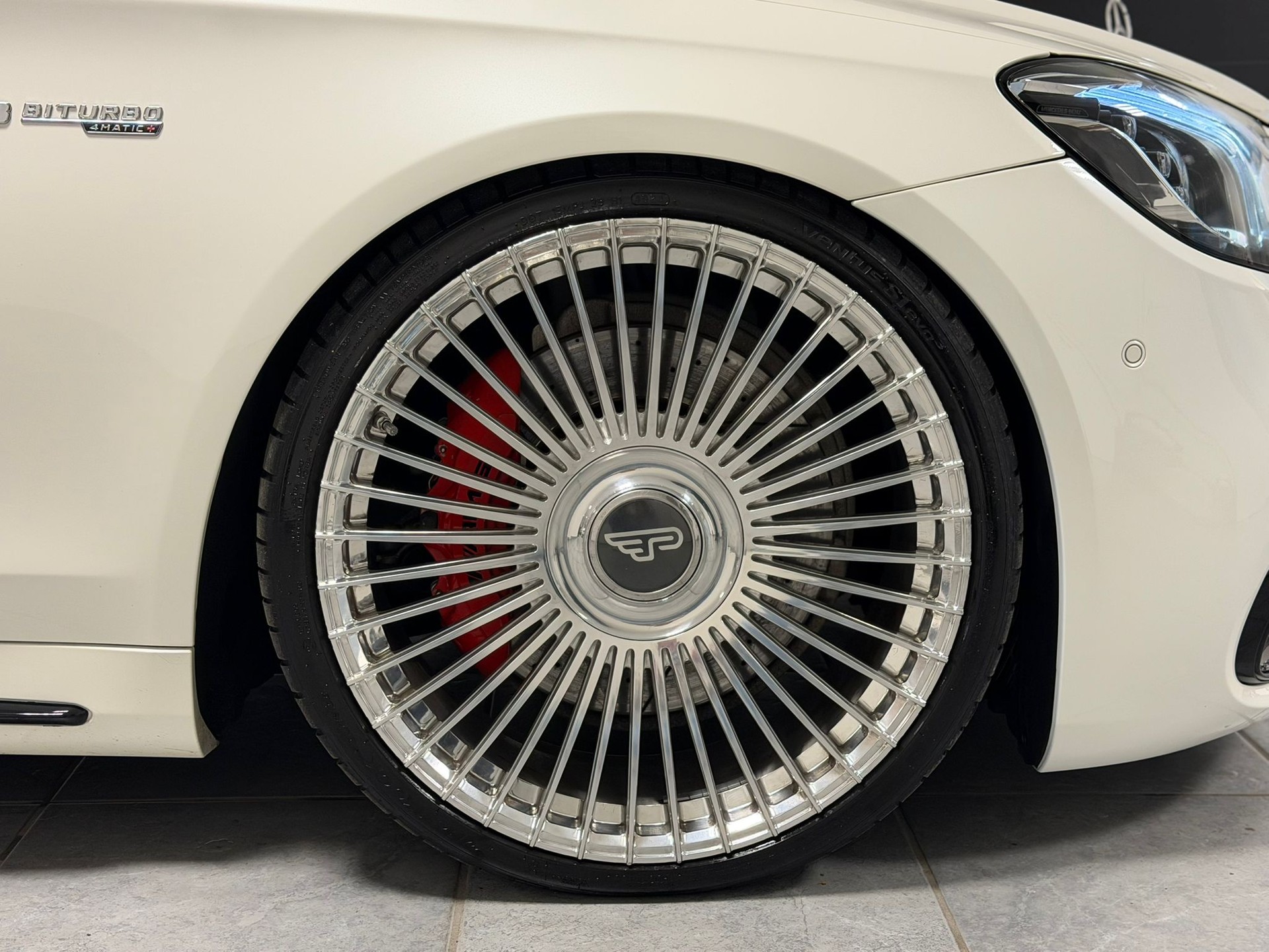 MERCEDES-BENZ S 63 AMG L 4Matic+ 9G-Tronic-image-9