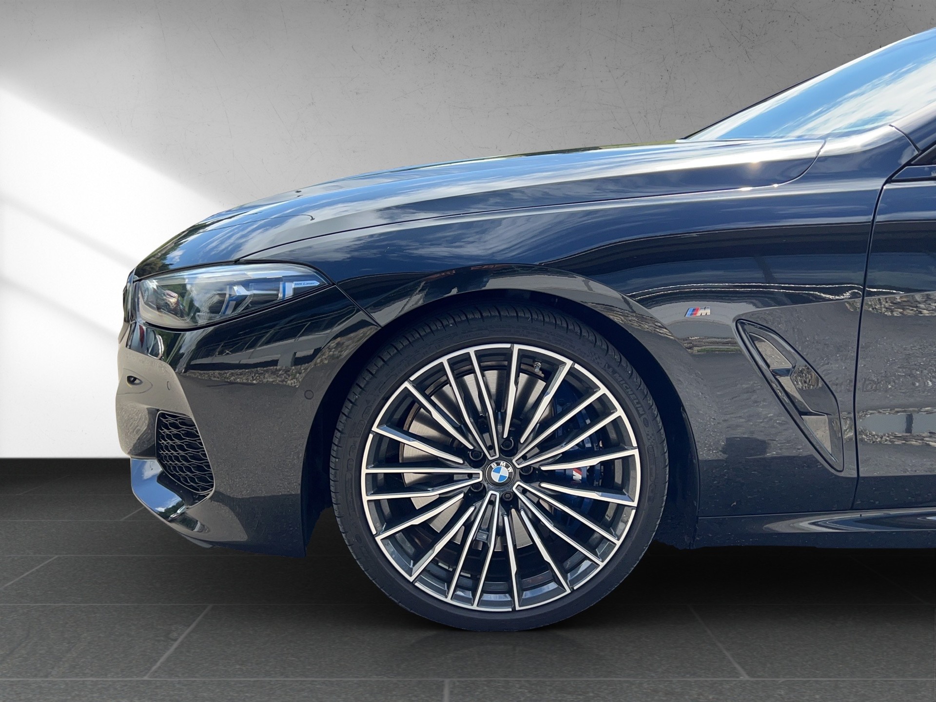 BMW M850i xDrive Steptronic-image-13
