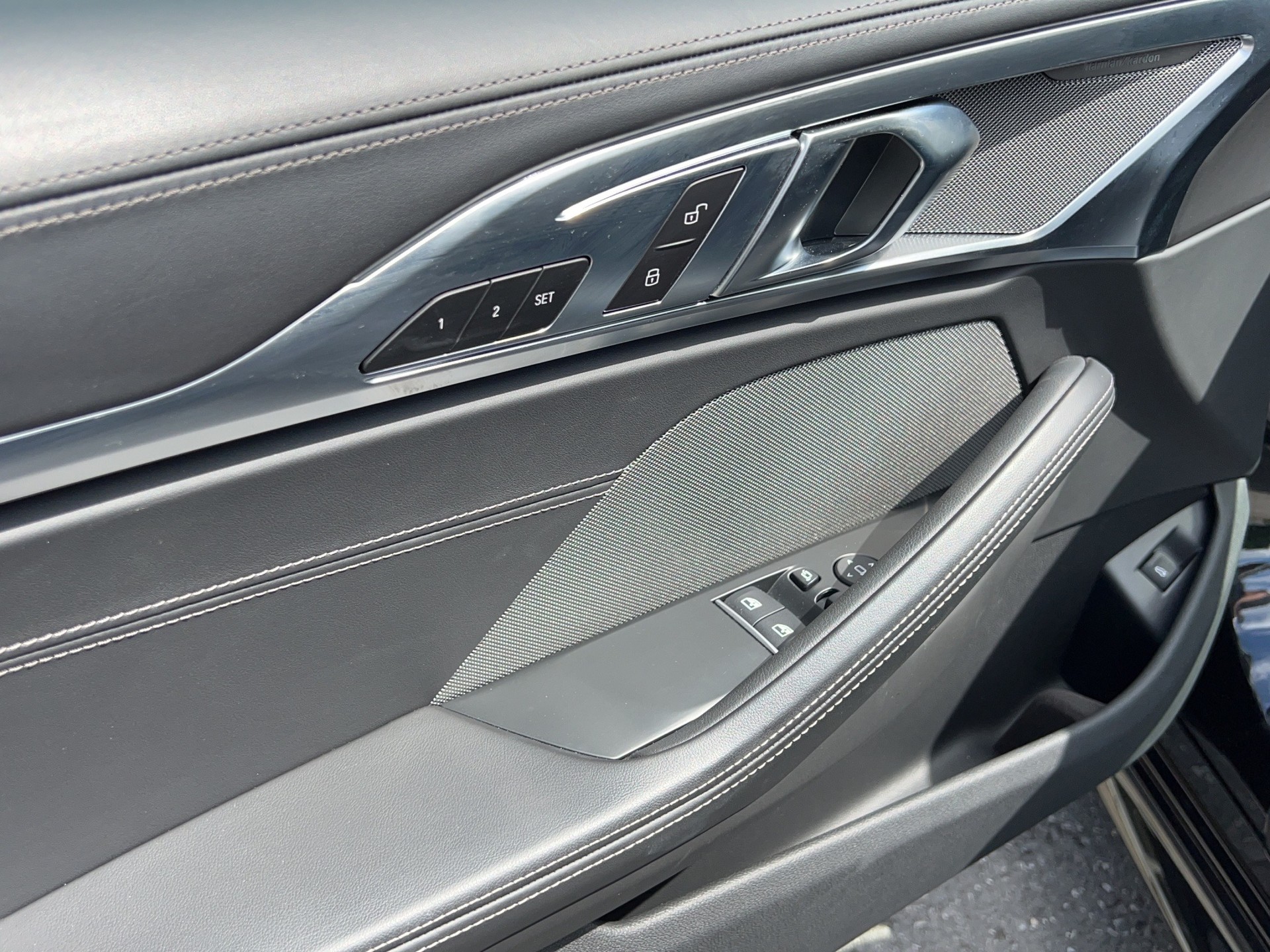 BMW M850i xDrive Steptronic-image-8