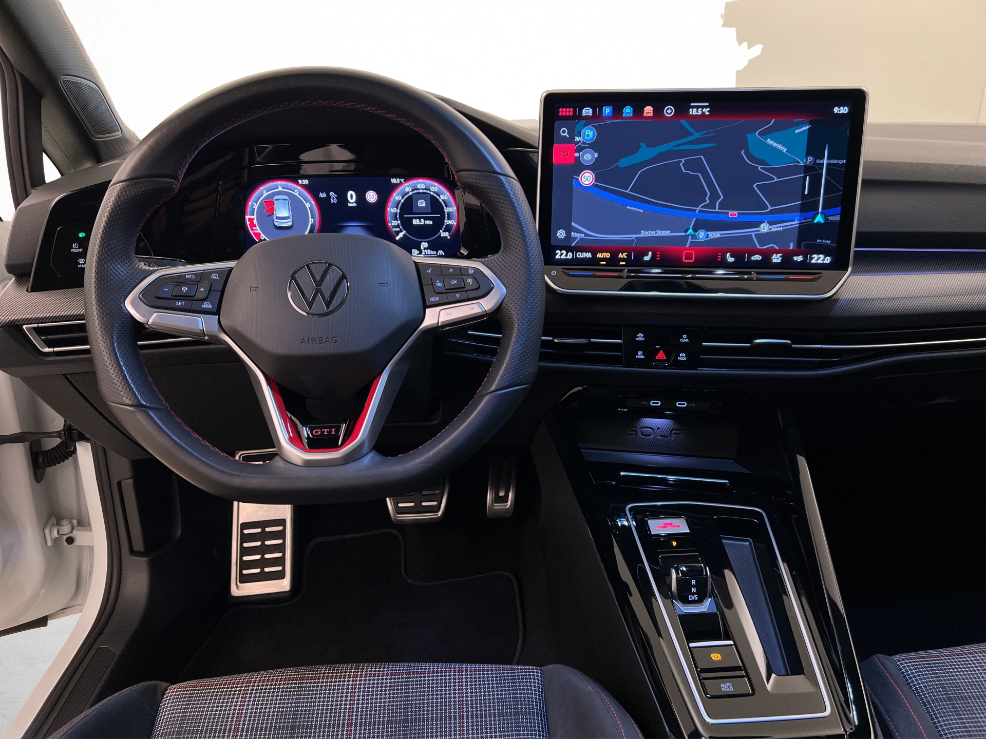 VW Golf 8 2.0 TSI GTI DSG-image-5