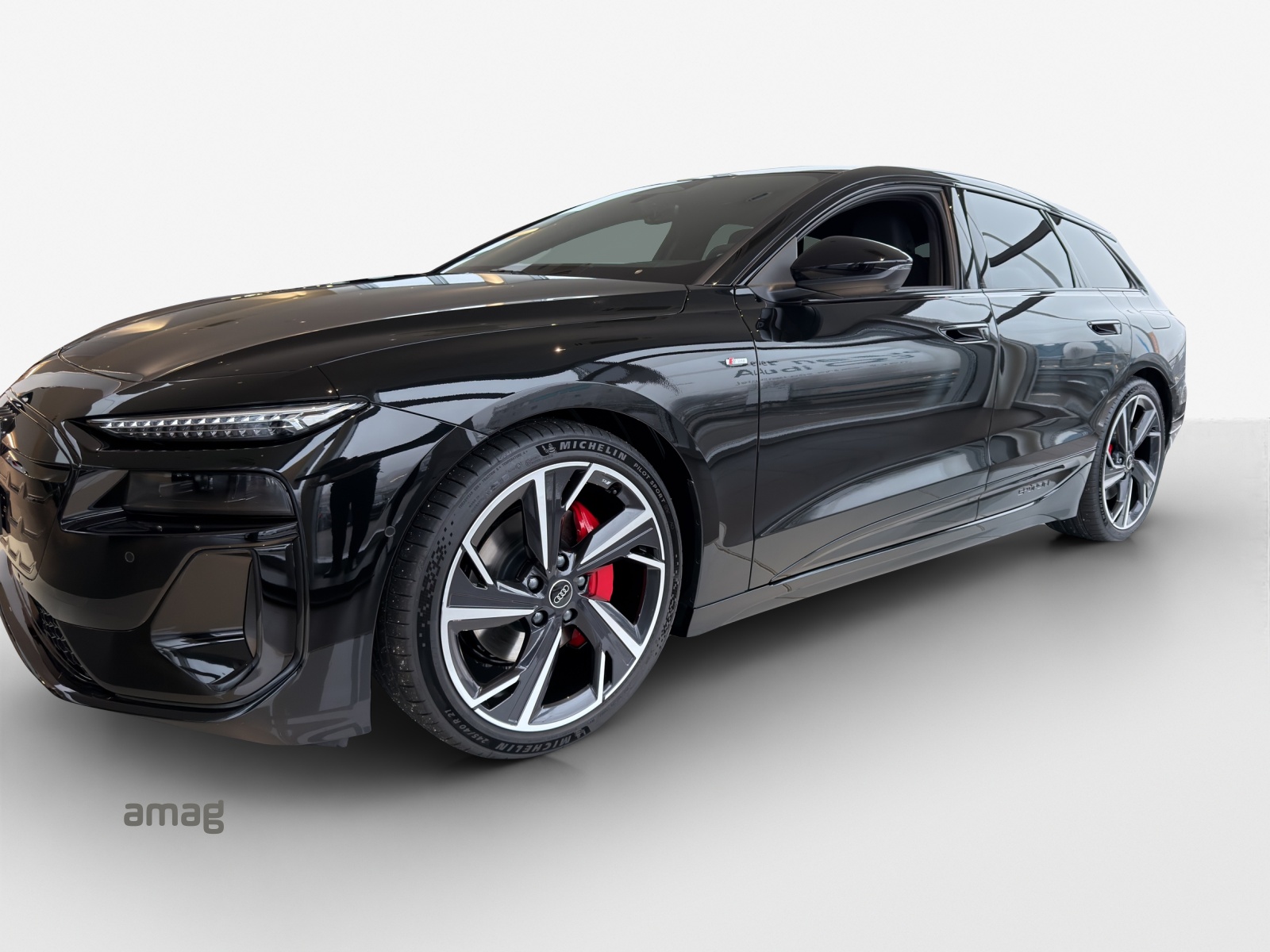 AUDI A6 Avant e-tron quattro-image-0