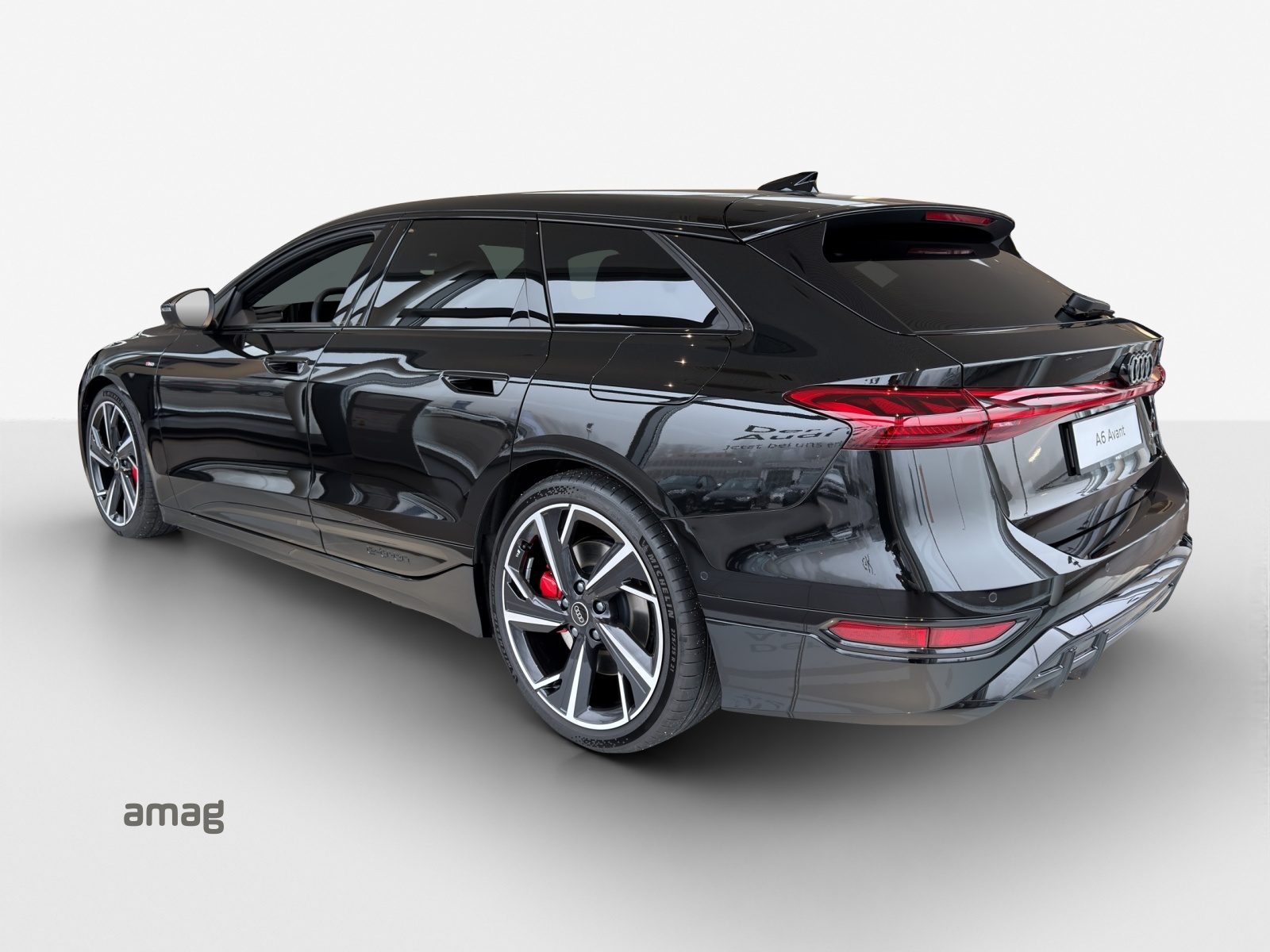 AUDI A6 Avant e-tron quattro-image-1