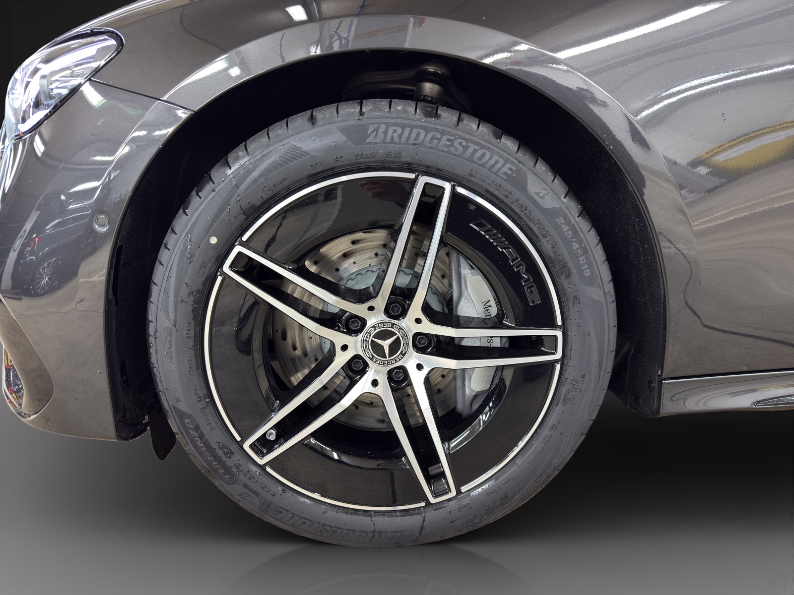 MERCEDES-BENZ E 220 d T 4Matic 9G-Tronic-image-7