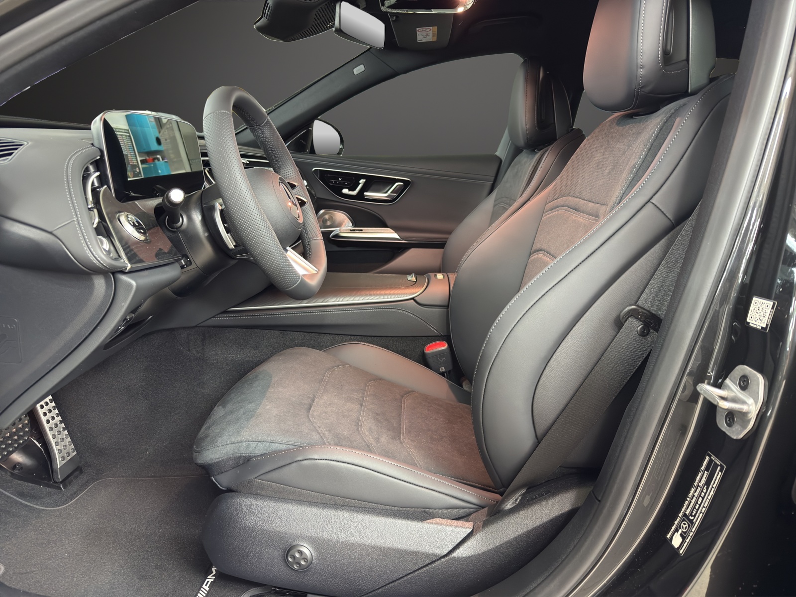 MERCEDES-BENZ E 220 d T 4Matic 9G-Tronic-image-9