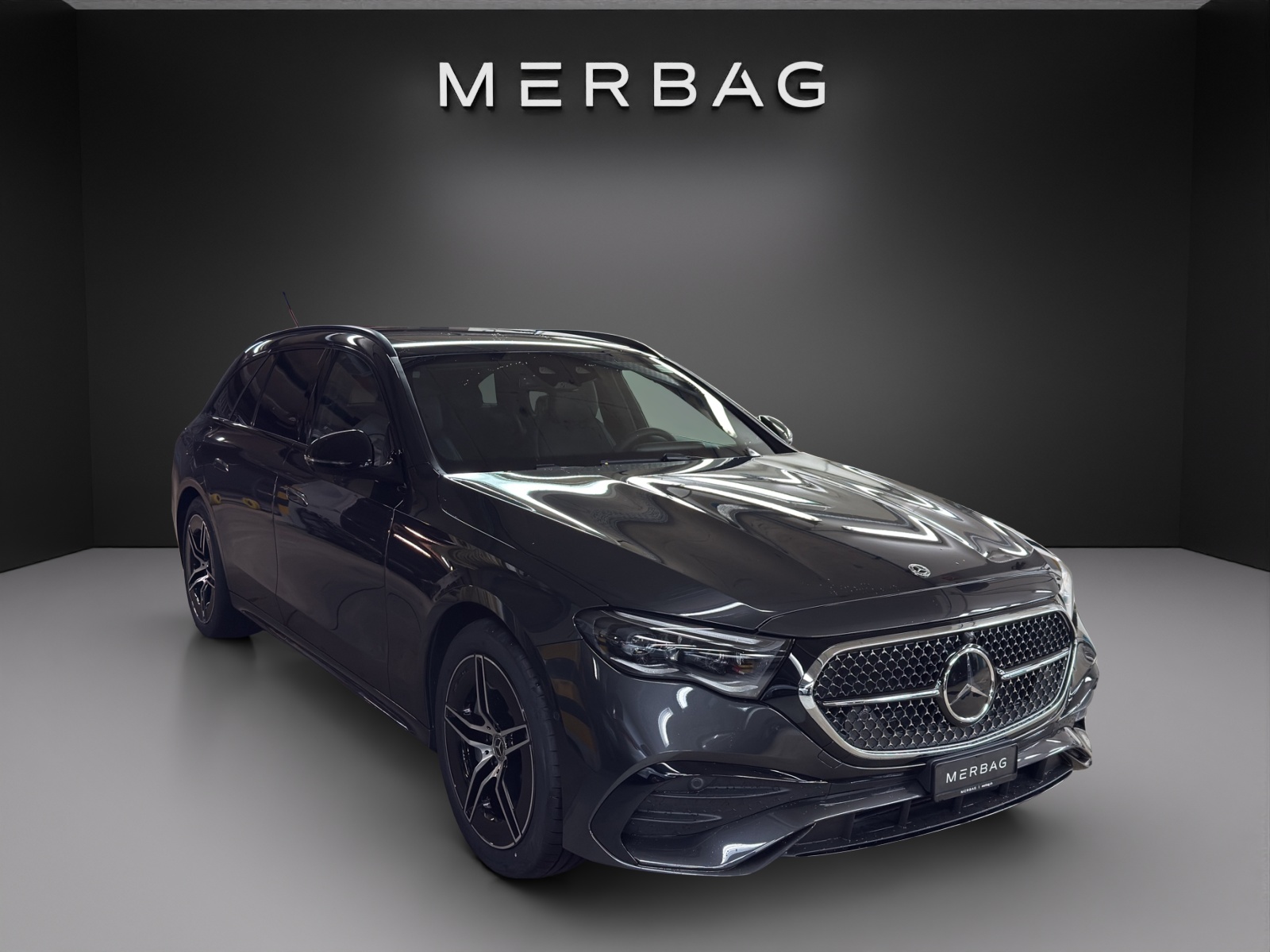 MERCEDES-BENZ E 220 d T 4Matic 9G-Tronic-image-5