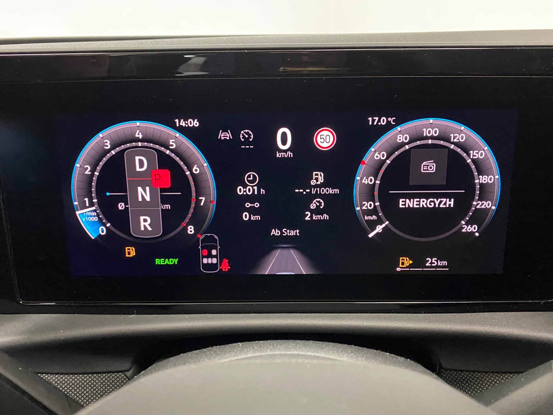 VW T-Roc 1.5 eTSI mHEV Trend DSG-image-8