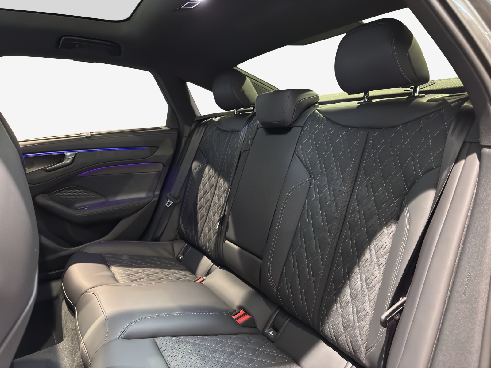 AUDI A6 Limousine e-hybrid quattro 270 kW S tronic-image-11