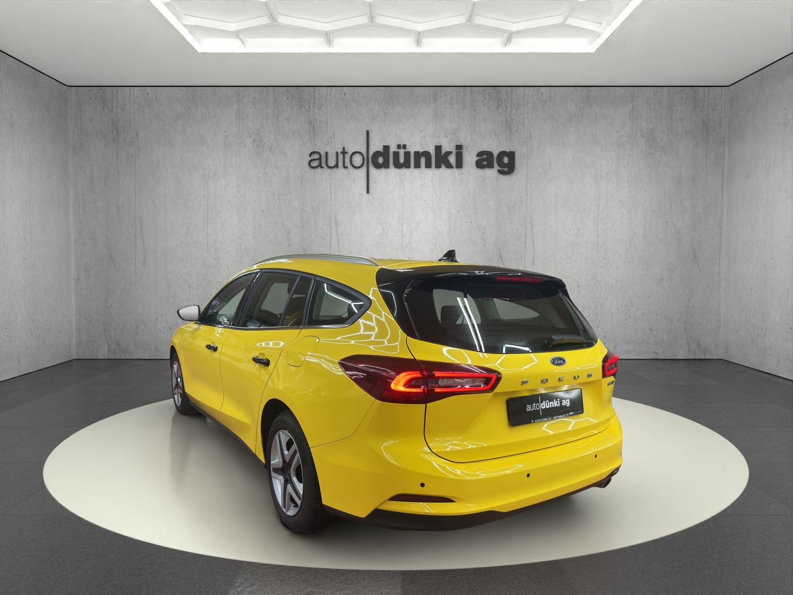 FORD Focus 1.0 MHEV Titanium Automat-image-2