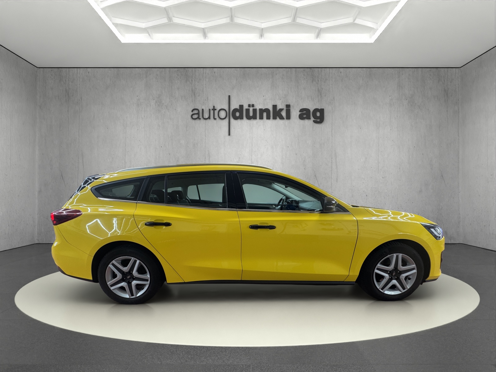 FORD Focus 1.0 MHEV Titanium Automat-image-4