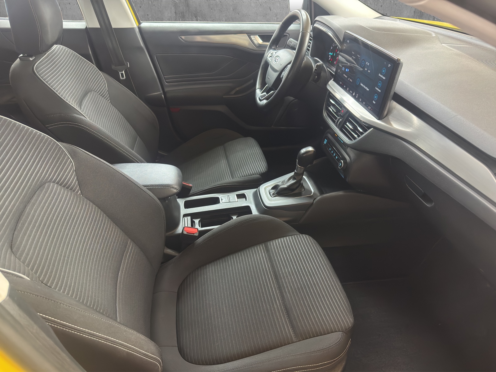 FORD Focus 1.0 MHEV Titanium Automat-image-7