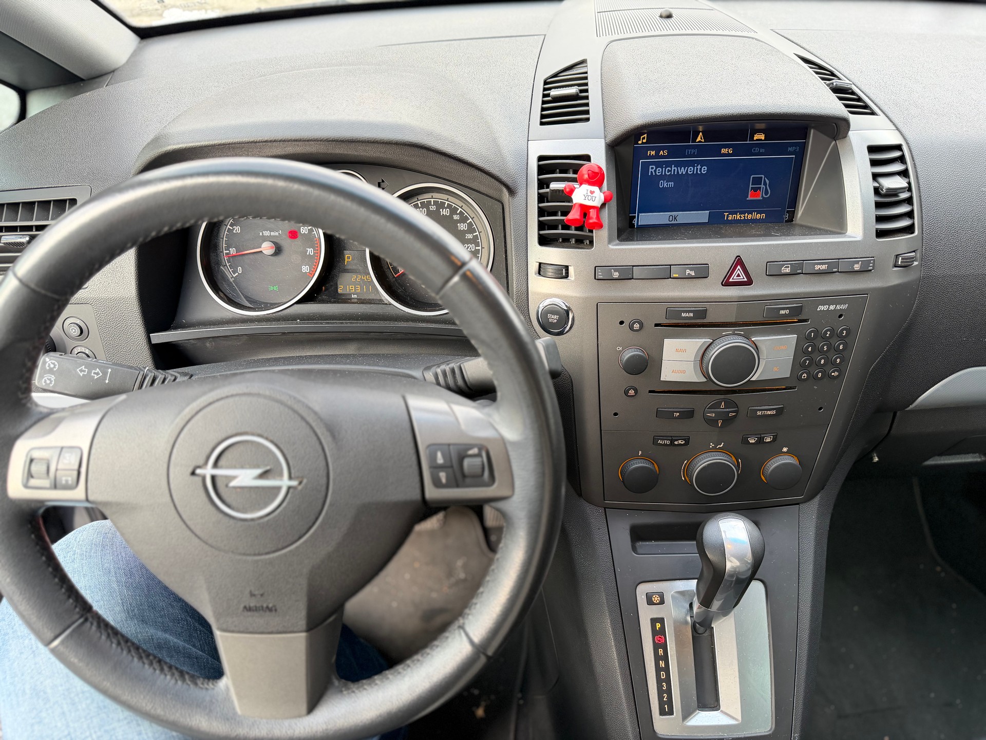 OPEL ZAFIRA-image-7