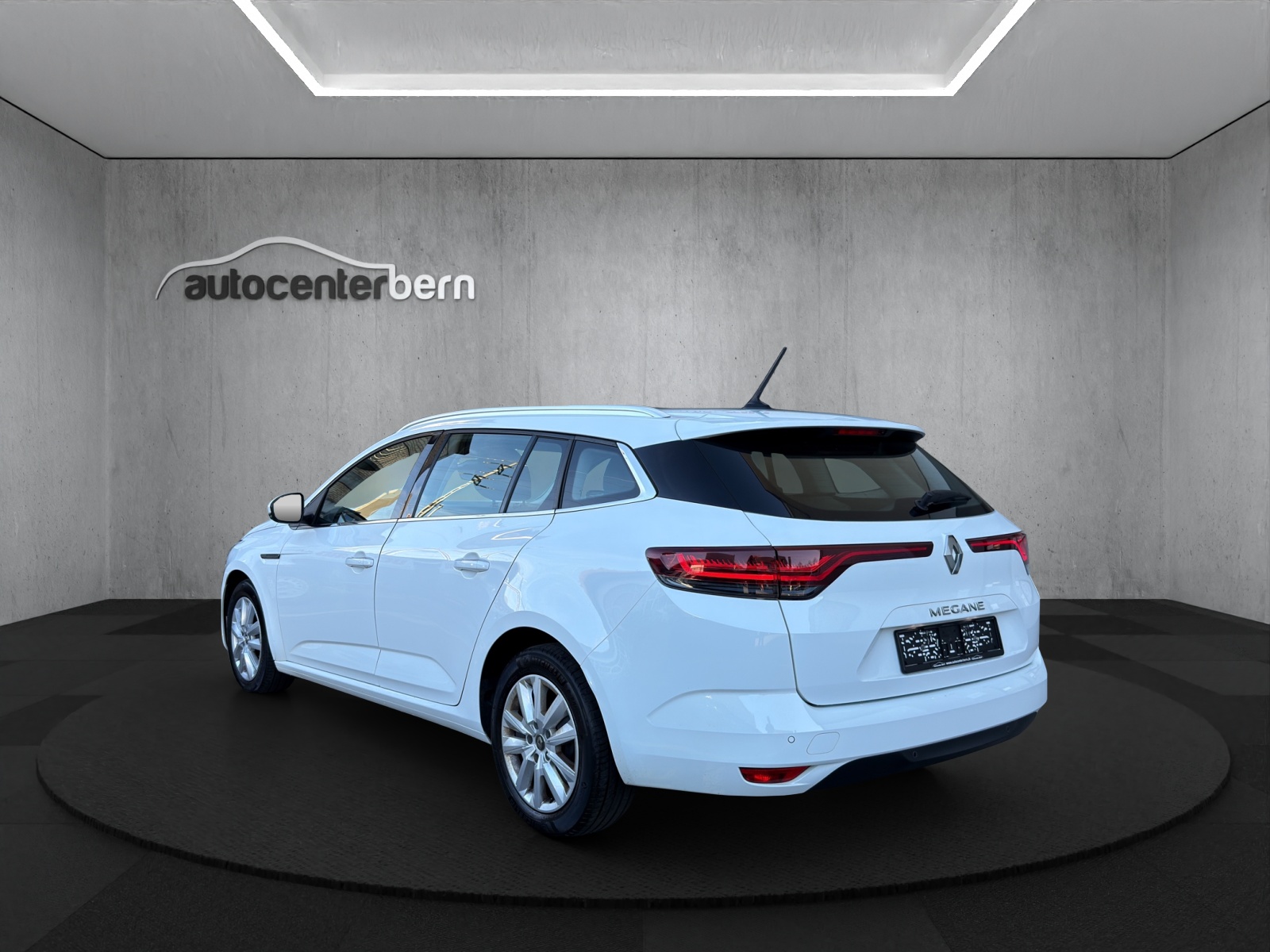 RENAULT Mégane Grandtour 1.5 dCi Zen-image-4