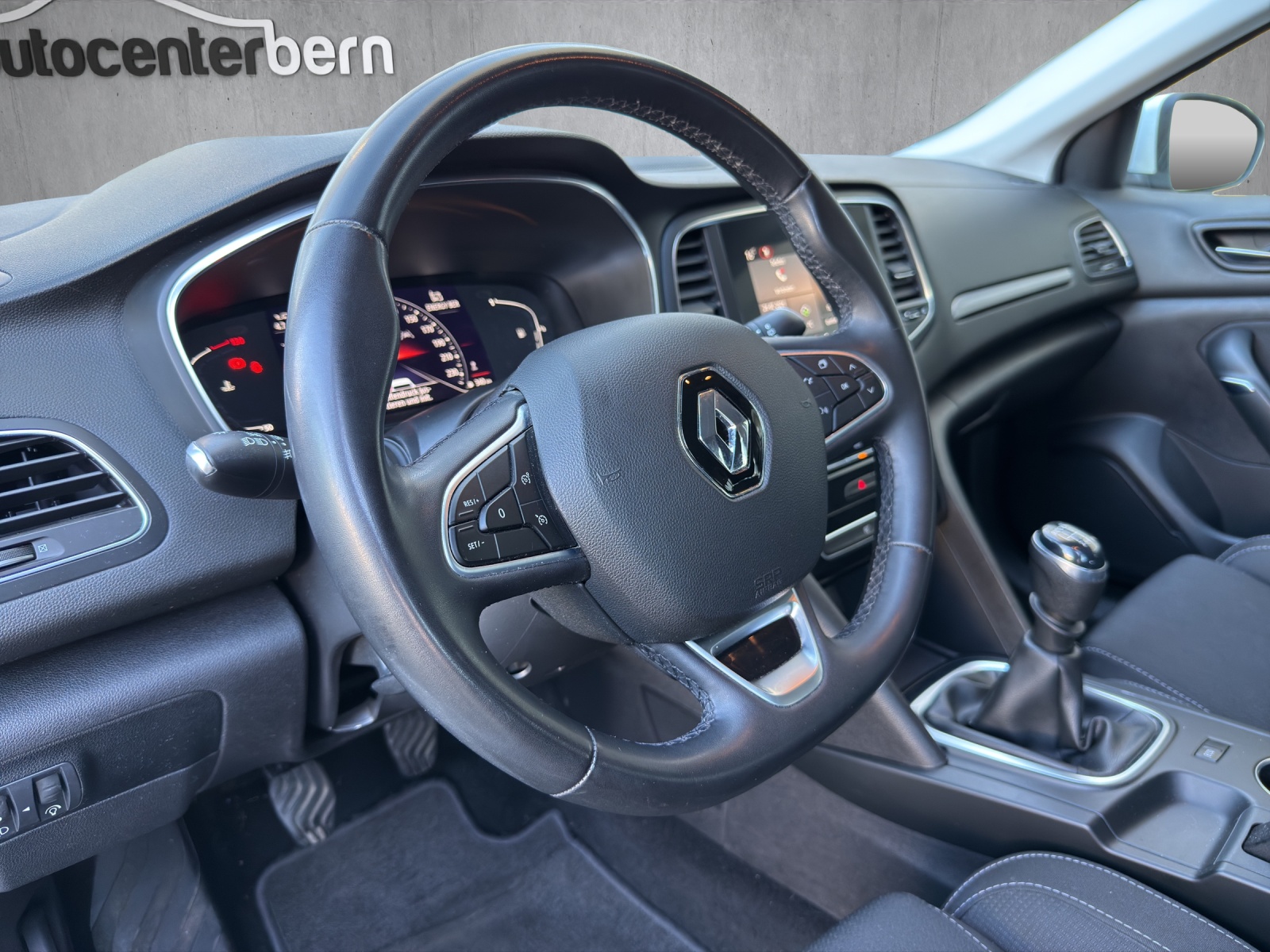 RENAULT Mégane Grandtour 1.5 dCi Zen-image-10