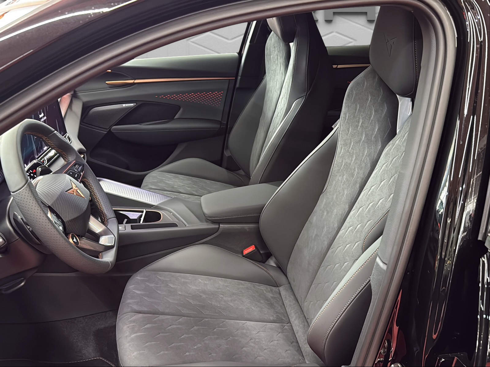 CUPRA Terramar 1.5 eHybrid DSG VZ-image-6