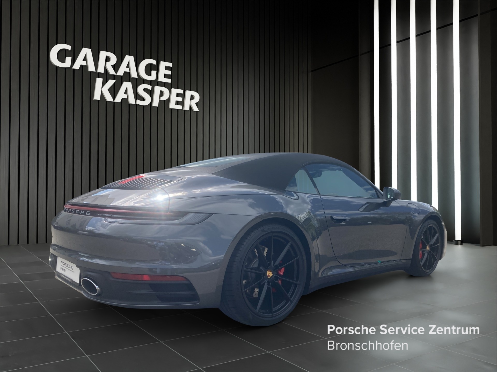 PORSCHE 911 Carrera S Cabriolet-image-4