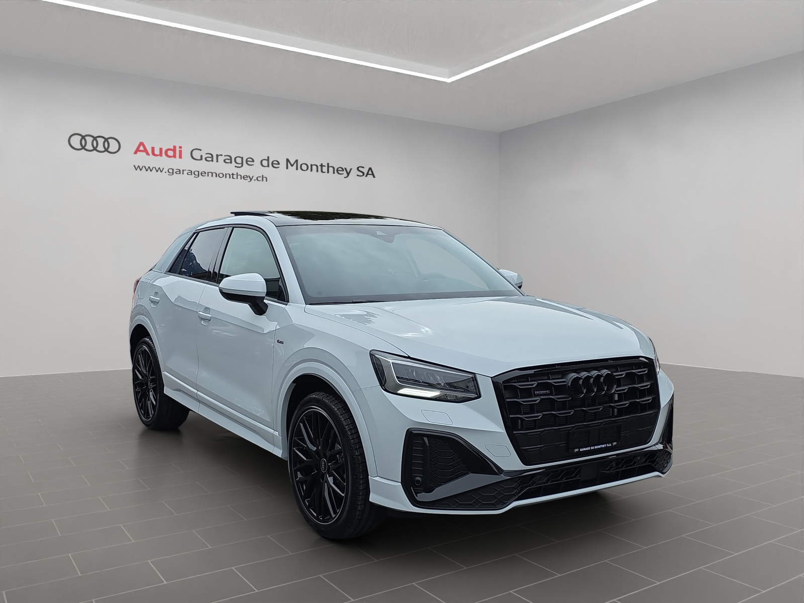 AUDI Q2 40 TFSI S line Attraction quattro S-tronic-image-2