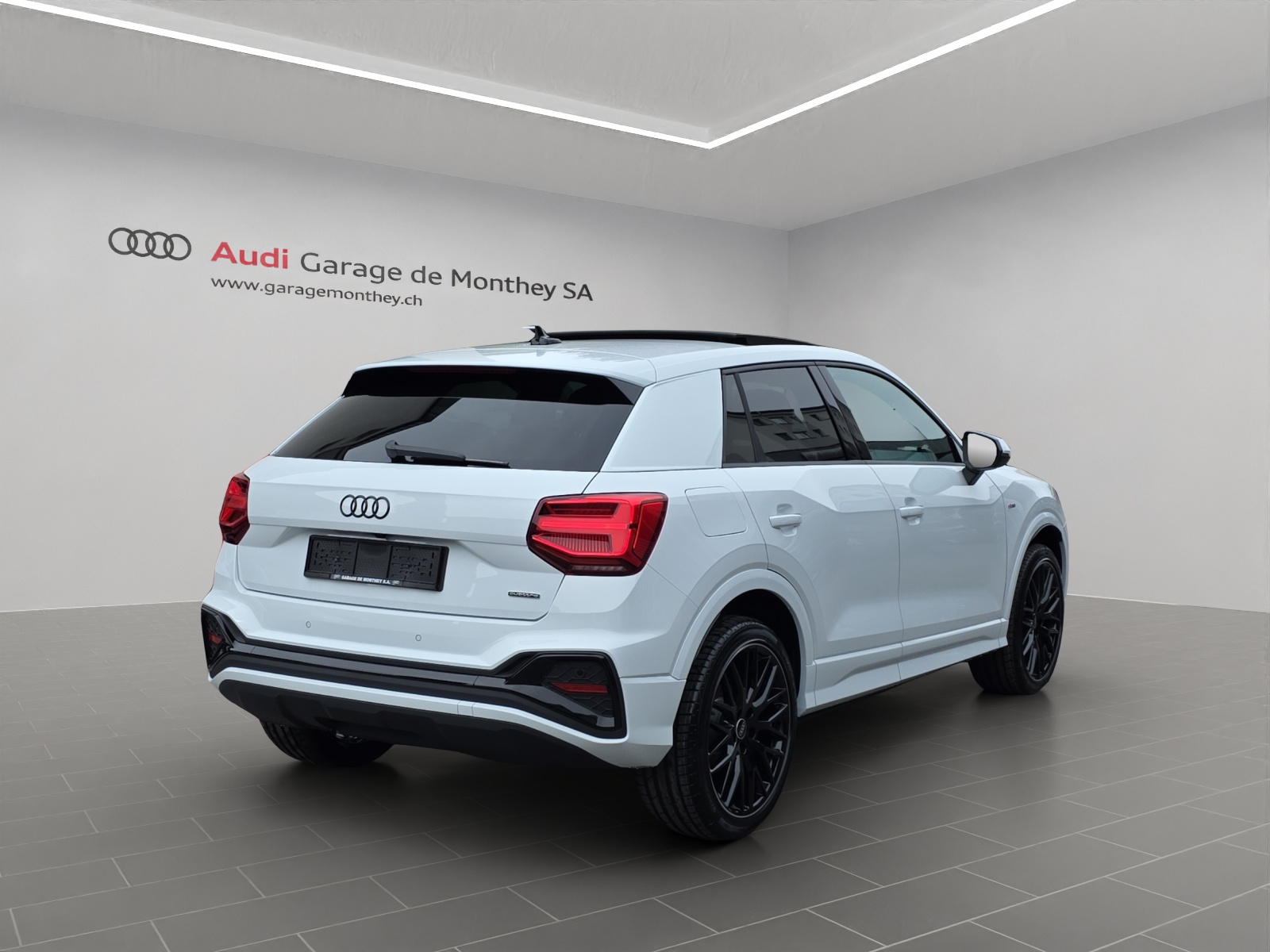 AUDI Q2 40 TFSI S line Attraction quattro S-tronic-image-3