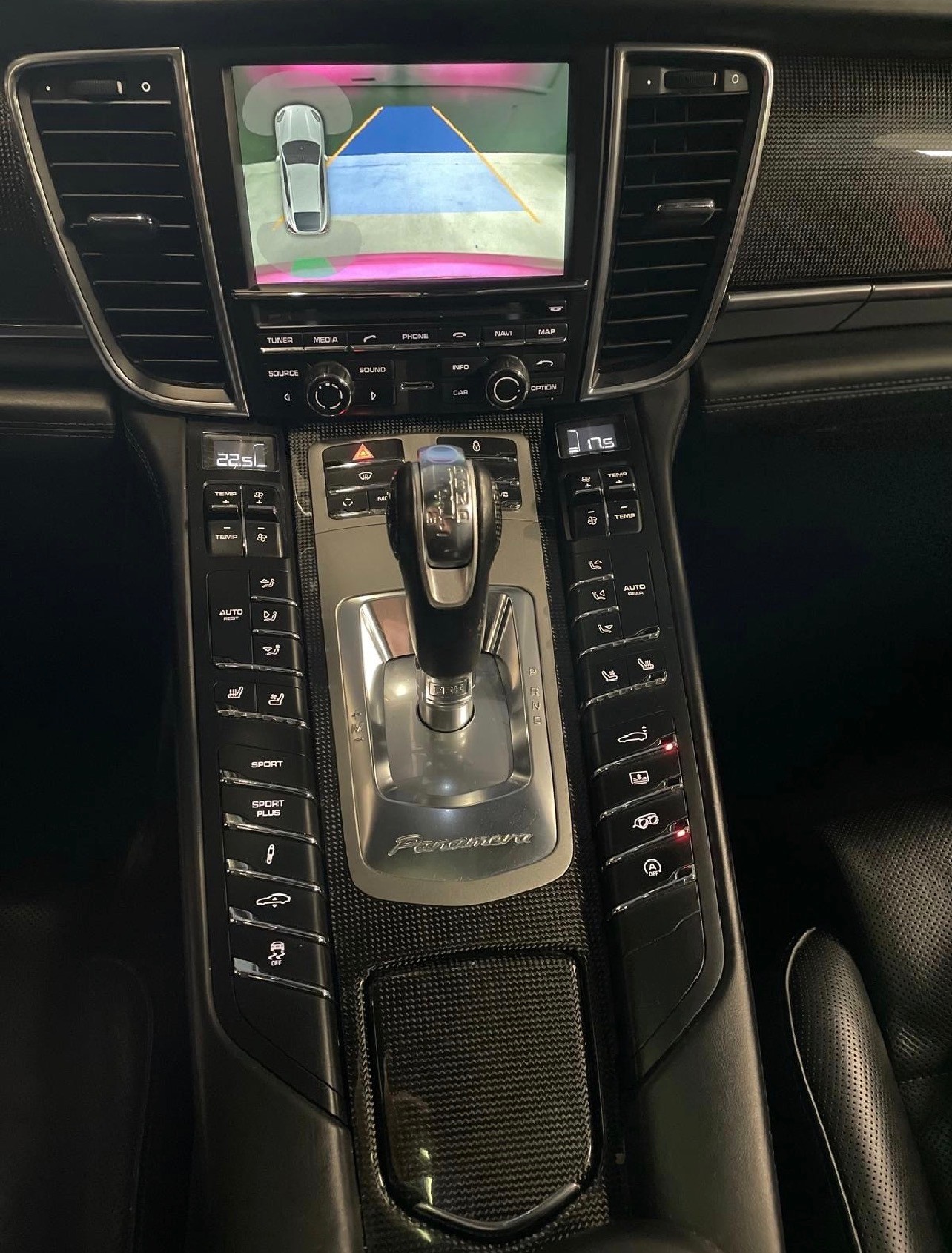 PORSCHE Panamera GTS 4.8 PDK-image-14