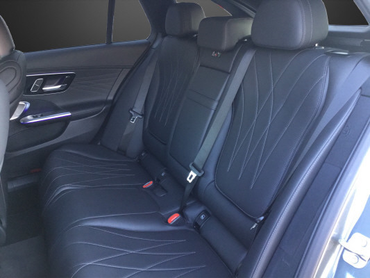 MERCEDES-BENZ C 220 d T 4 Matic-image-10