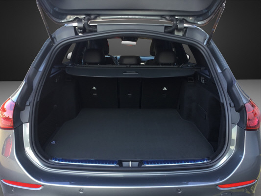 MERCEDES-BENZ C 220 d T 4 Matic-image-11