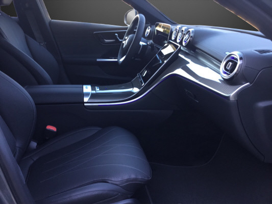 MERCEDES-BENZ C 220 d T 4 Matic-image-8