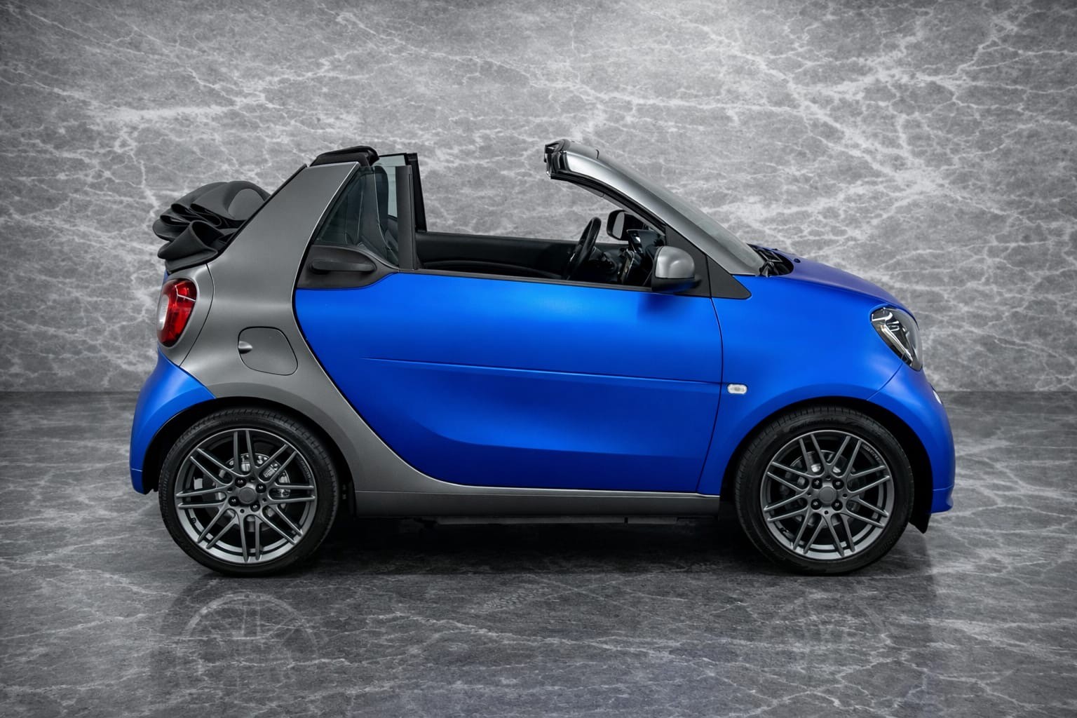 SMART fortwo Cabrio 130 HP Brabus twinmatic-image-4