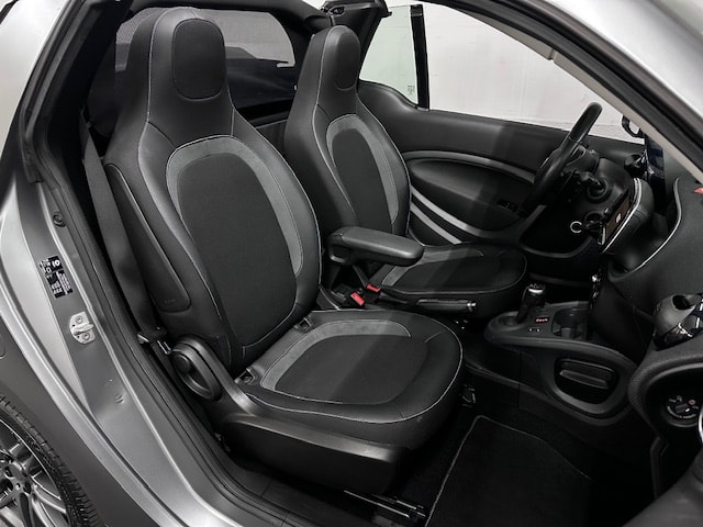 SMART fortwo Cabrio 130 HP Brabus twinmatic-image-18