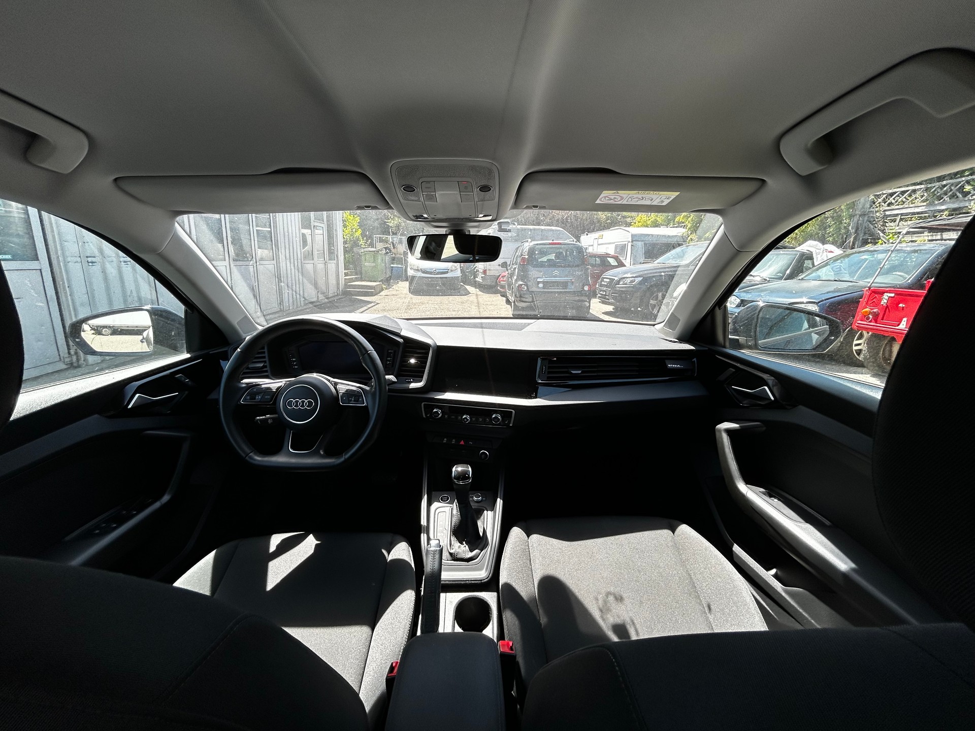 AUDI A1 Sportback 30 TFSI Attraction S-tronic-image-4