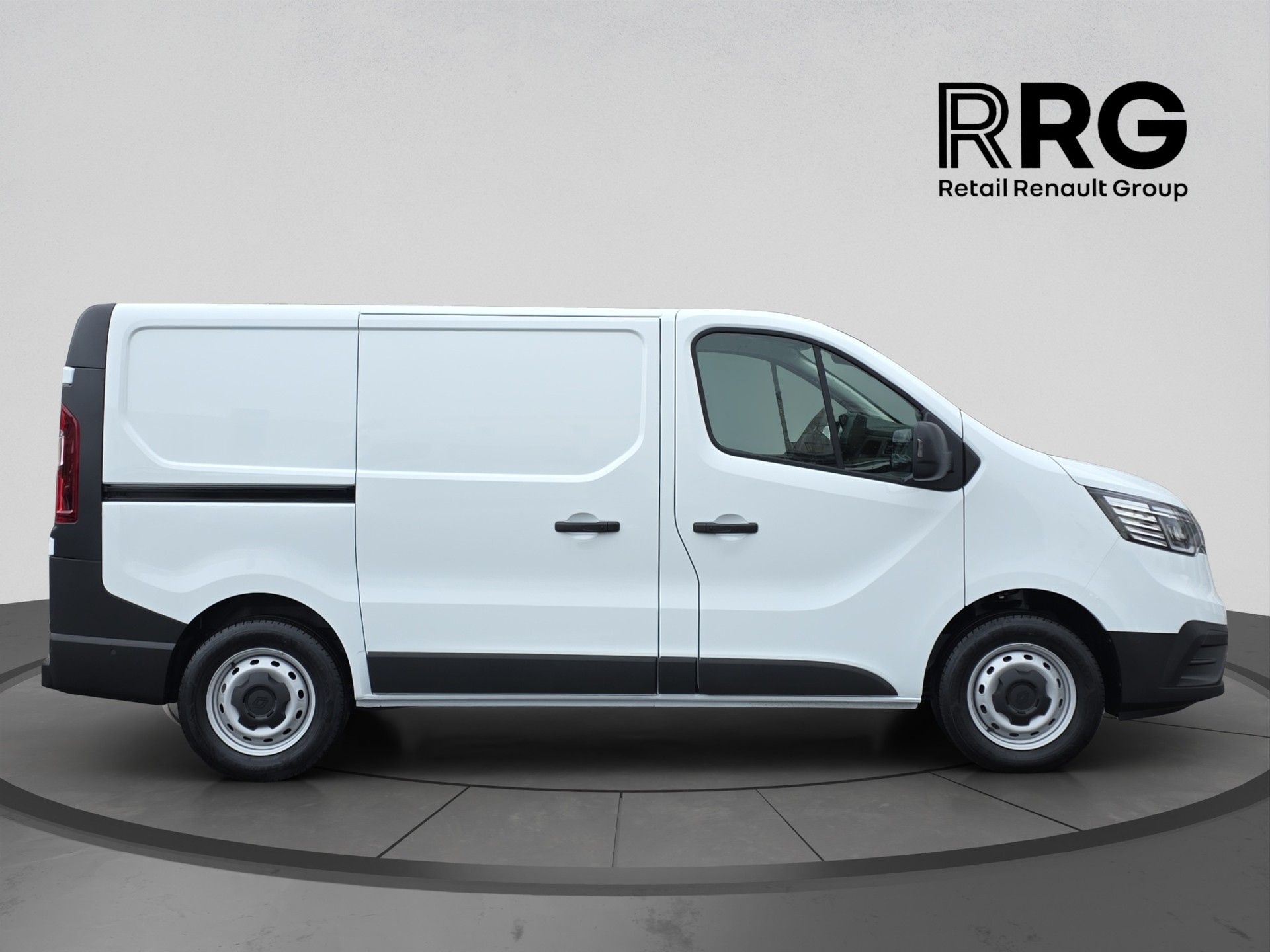 RENAULT Trafic 2.0 Blue dCi110 Advance L1H1-image-1