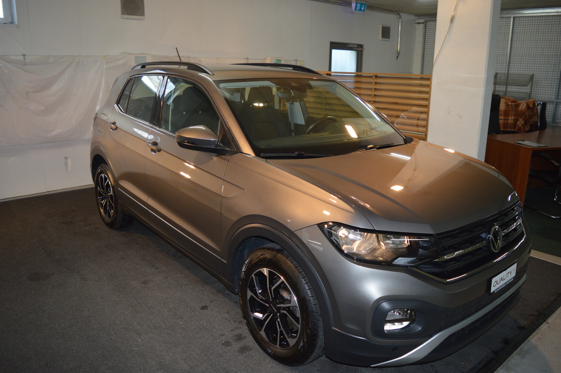 VW T-Cross 1.0 TSI Life DSG-image-1