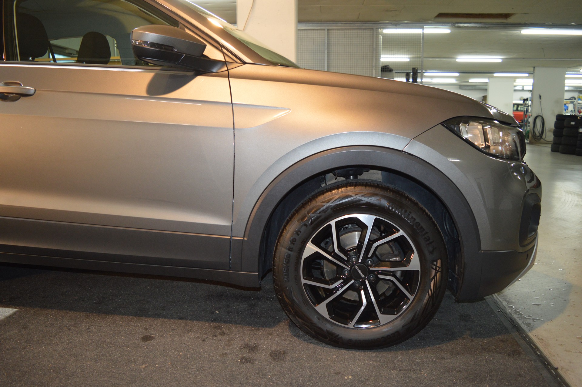 VW T-Cross 1.0 TSI Life DSG-image-12