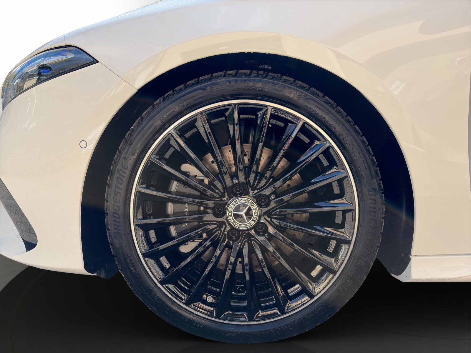 Image MERCEDES-BENZ A-220 A 220 4Matic 8G-DCT