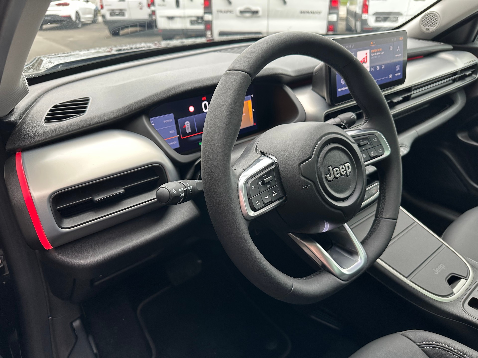 JEEP Avenger 1.2 Turbo MHEV Summit Sky-image-4