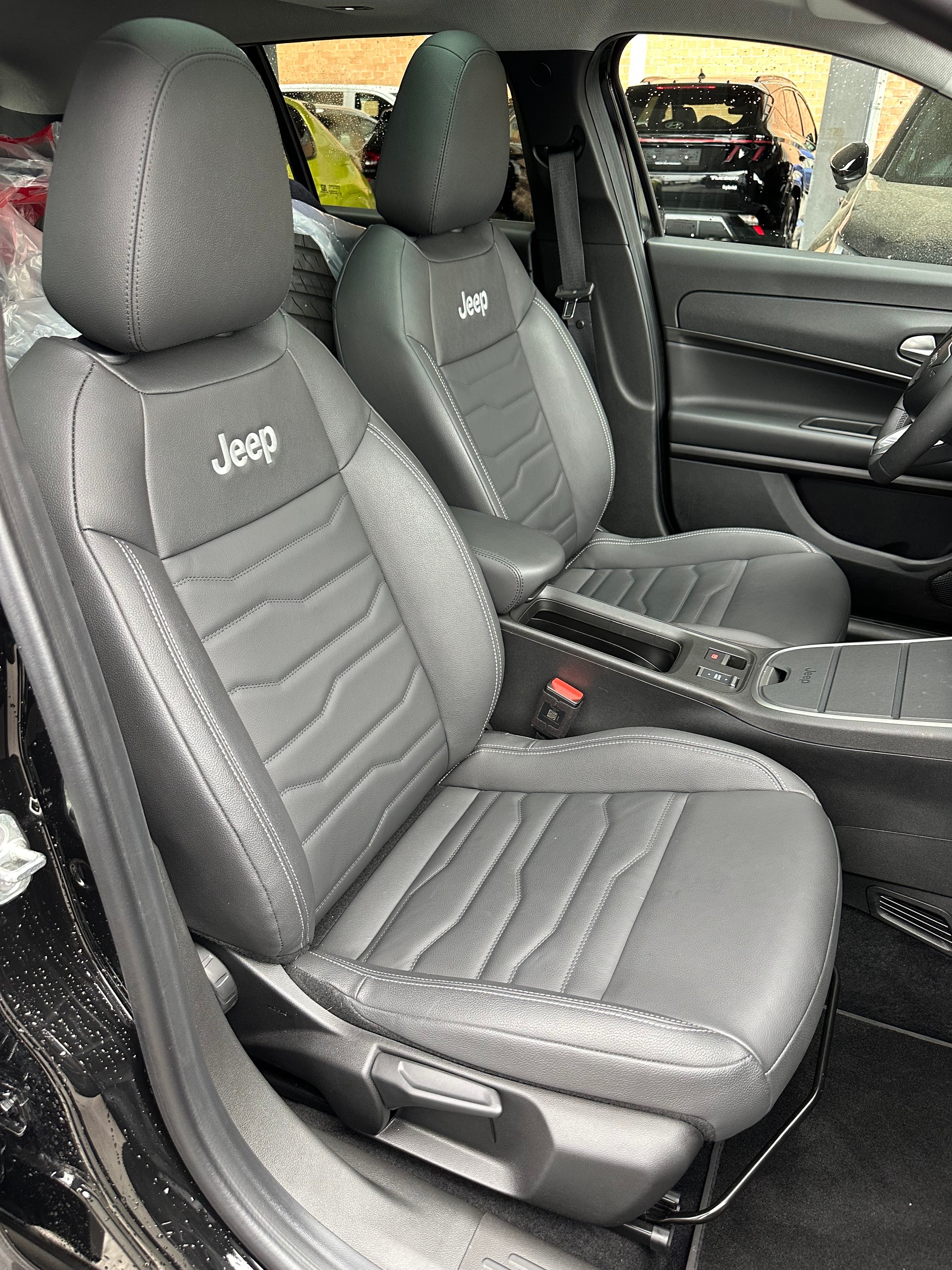 JEEP Avenger 1.2 Turbo MHEV Summit Sky-image-8